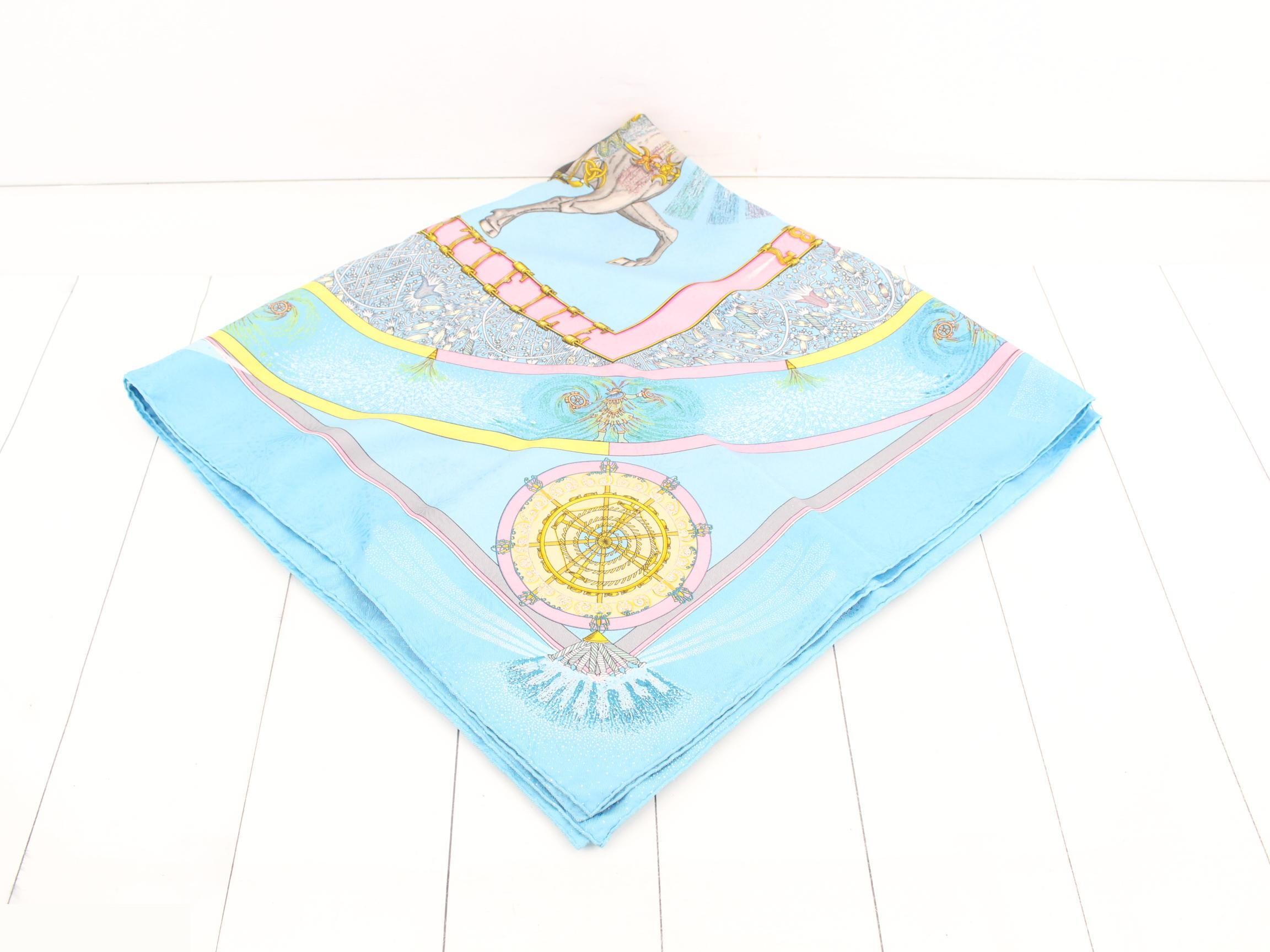 Carre 90 Scarf — view 2