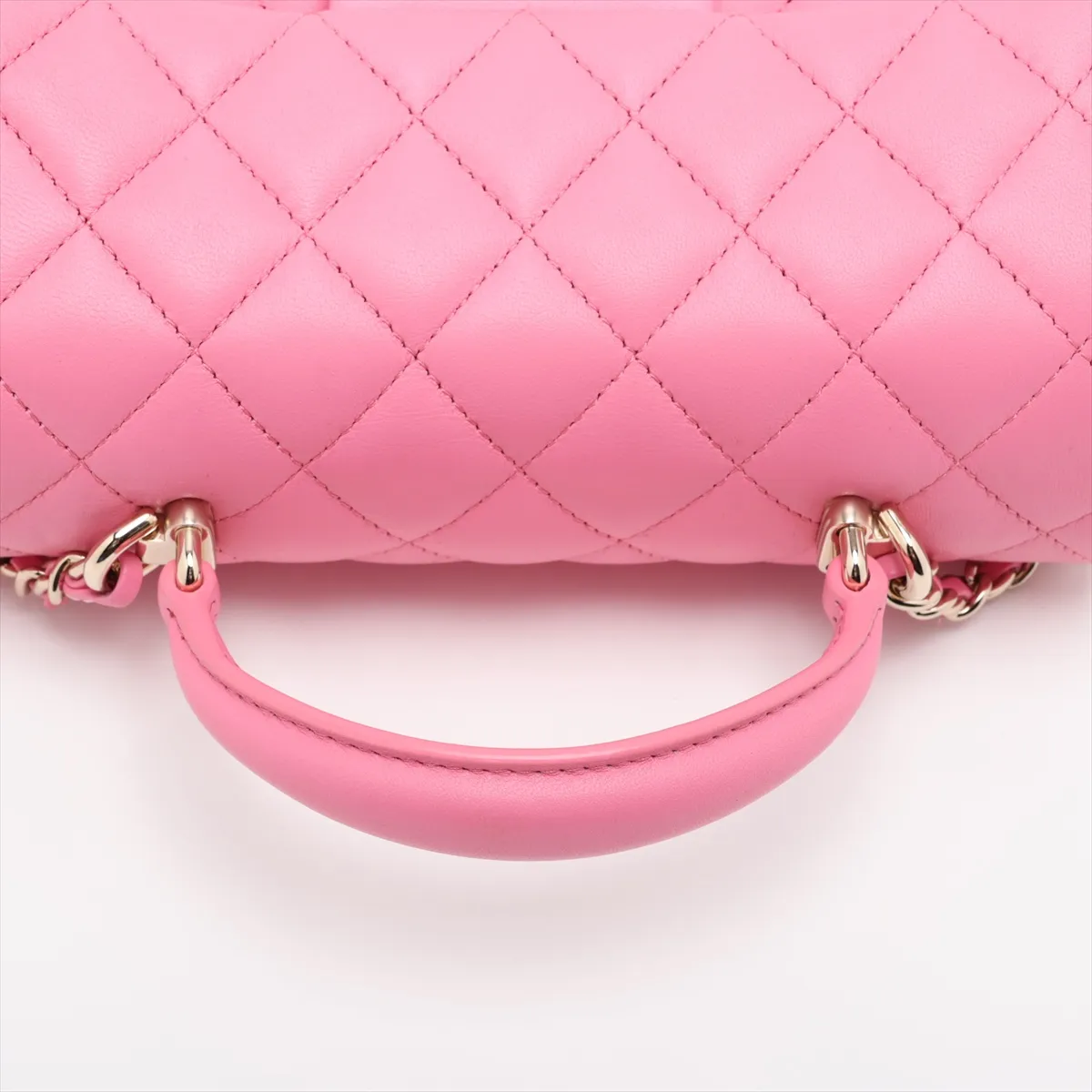 [Individually packaged] Chanel Matelassé Lambskin 2-Way Handbag, Top Handle, Pink, Gold Hardware, GX4TU58C, Random Plate — view 5