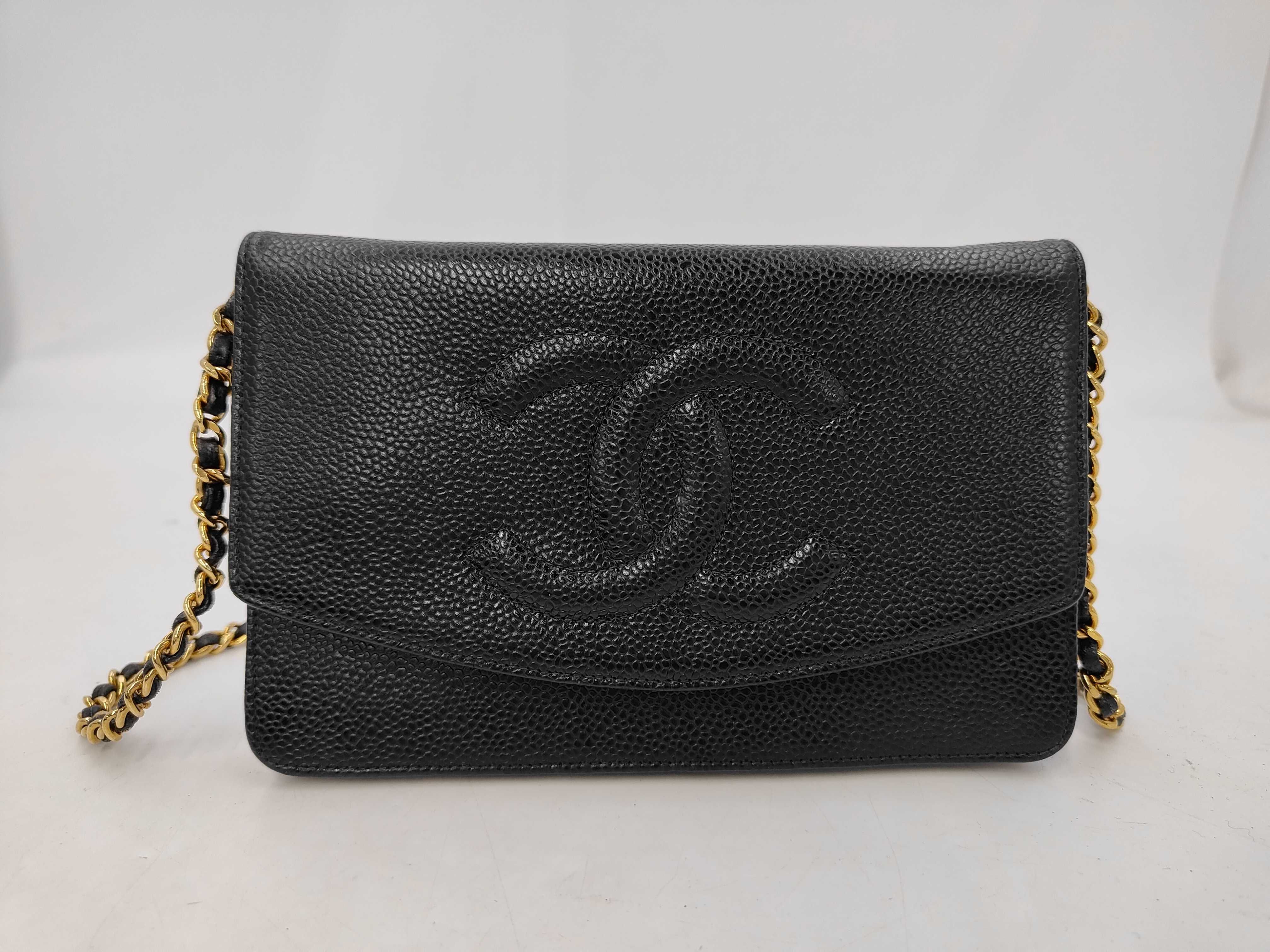 Chain Wallet Caviar Black GP Shoulder Bag