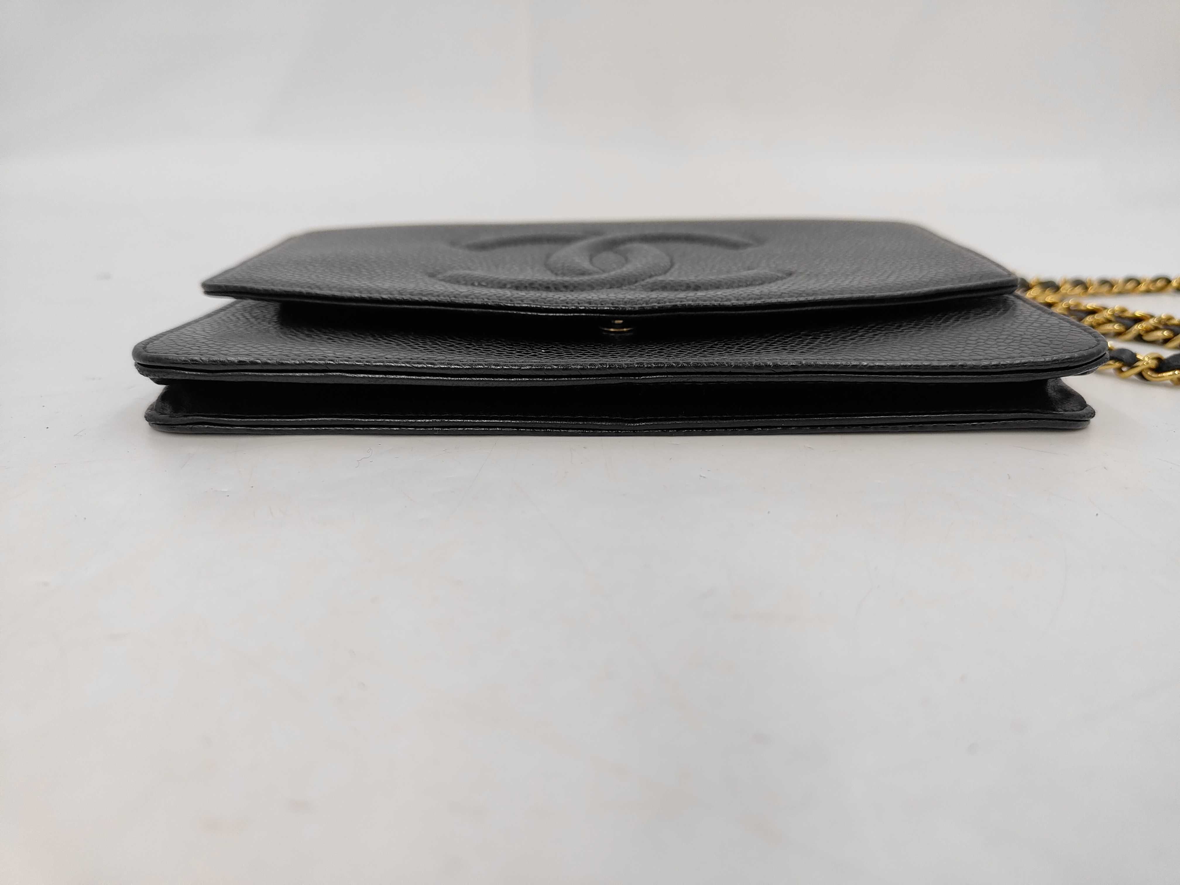 Chain Wallet Caviar Black GP Shoulder Bag — view 5