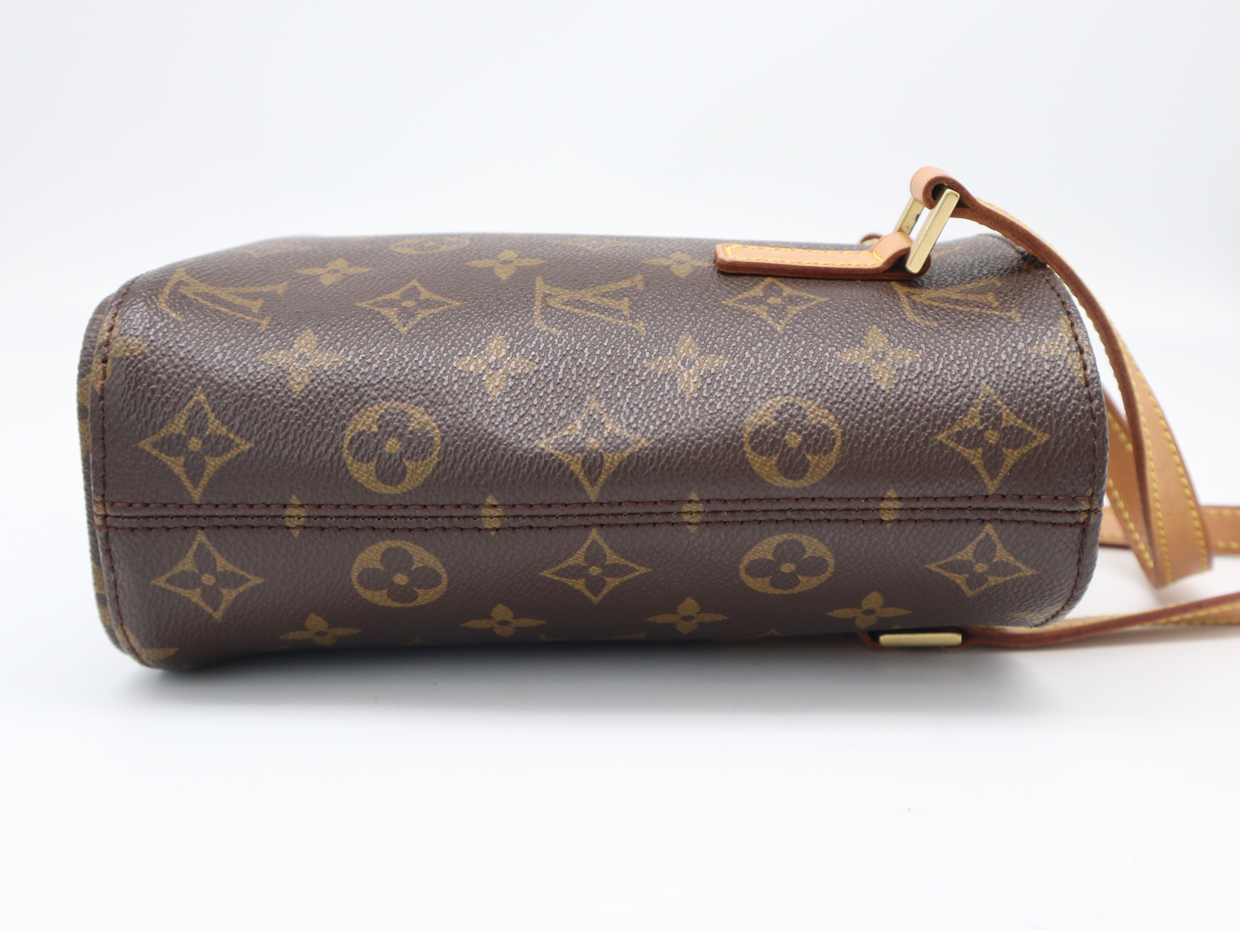 M51172 Monogram Vavin PM Handbag — view 4