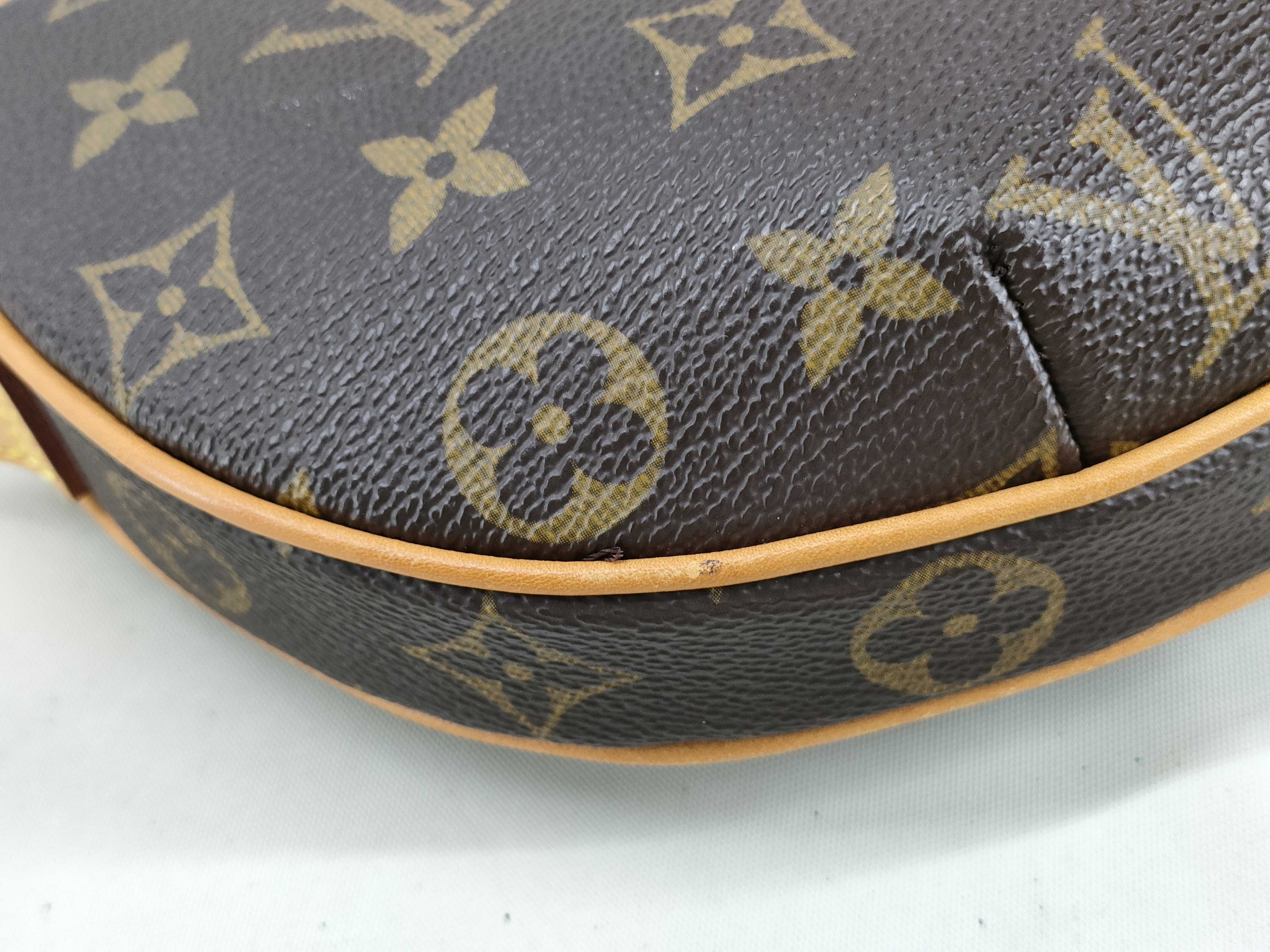 Monogram Pochette Croissant MI1023 Handbag — view 4