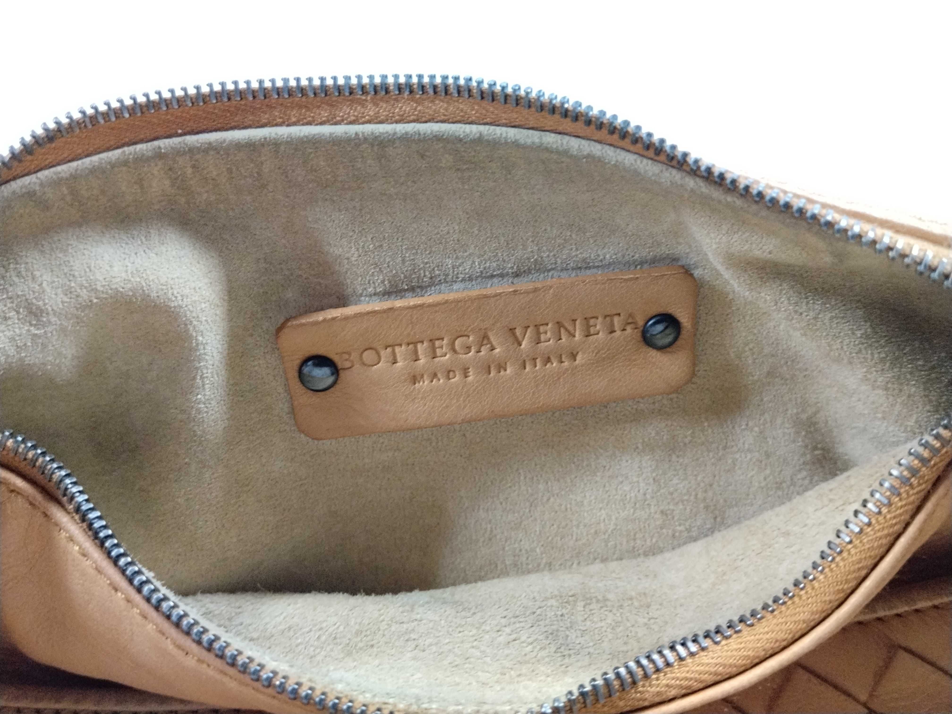 Intrecciato Beige Shoulder Bag with Mirror — view 11