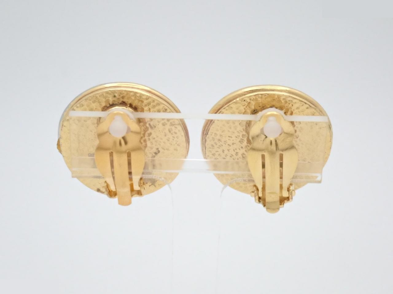 Vintage Classic (Precious Metal) Earrings — view 2