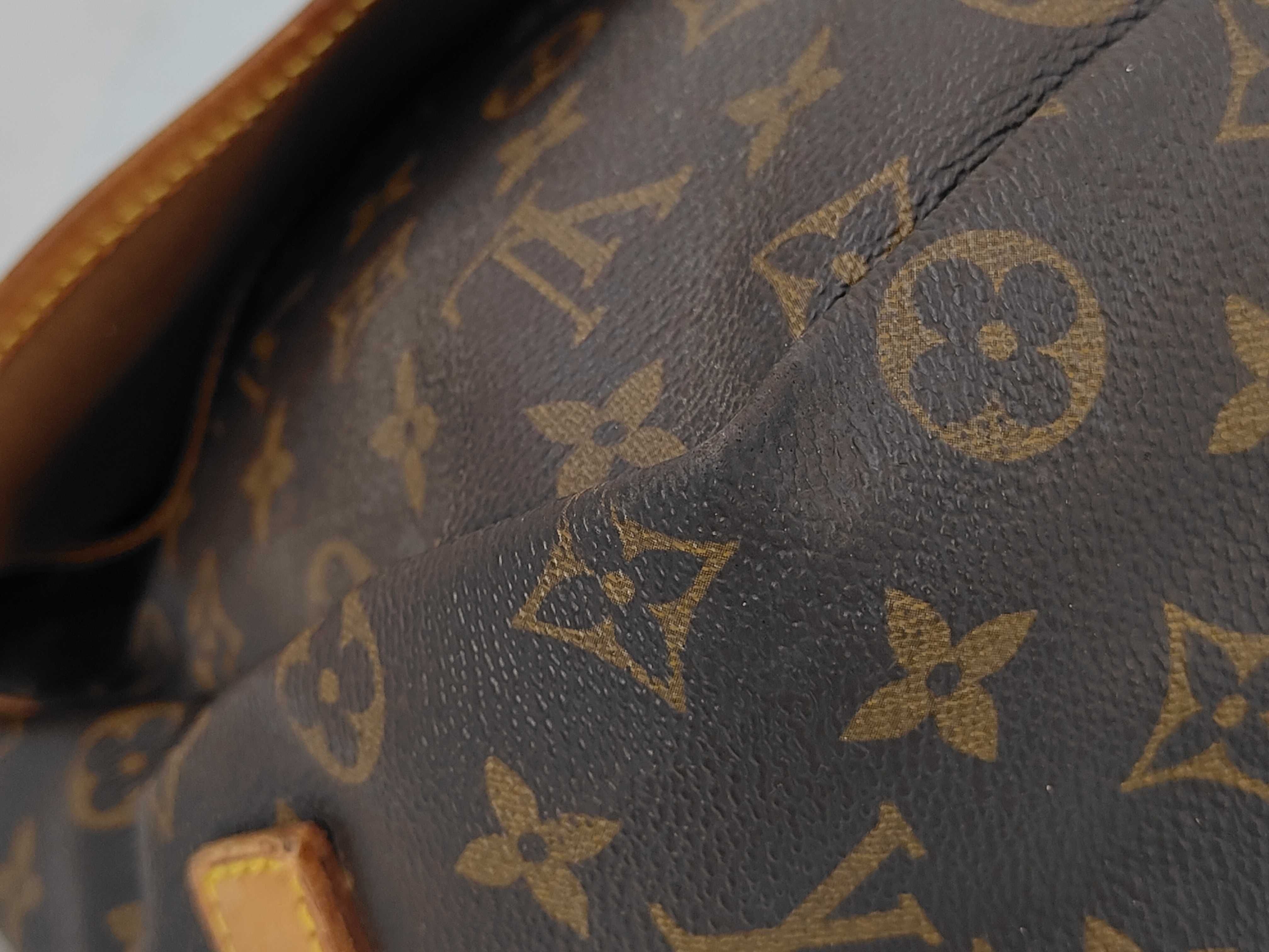 Monogram Brand Bag Saumur AR9001 Shoulder Bag — view 3