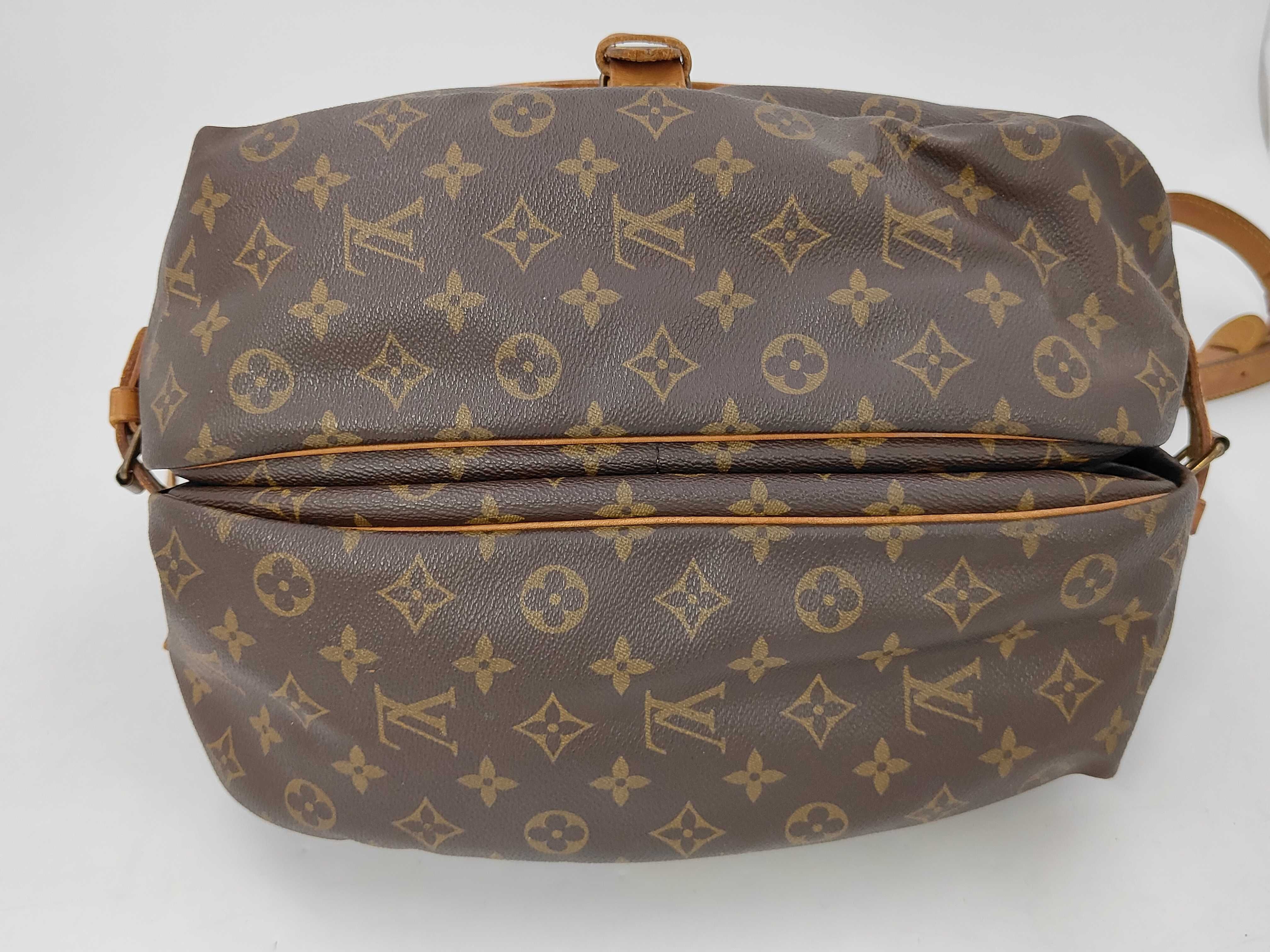 Monogram Brand Bag Saumur AR9001 Shoulder Bag — view 4