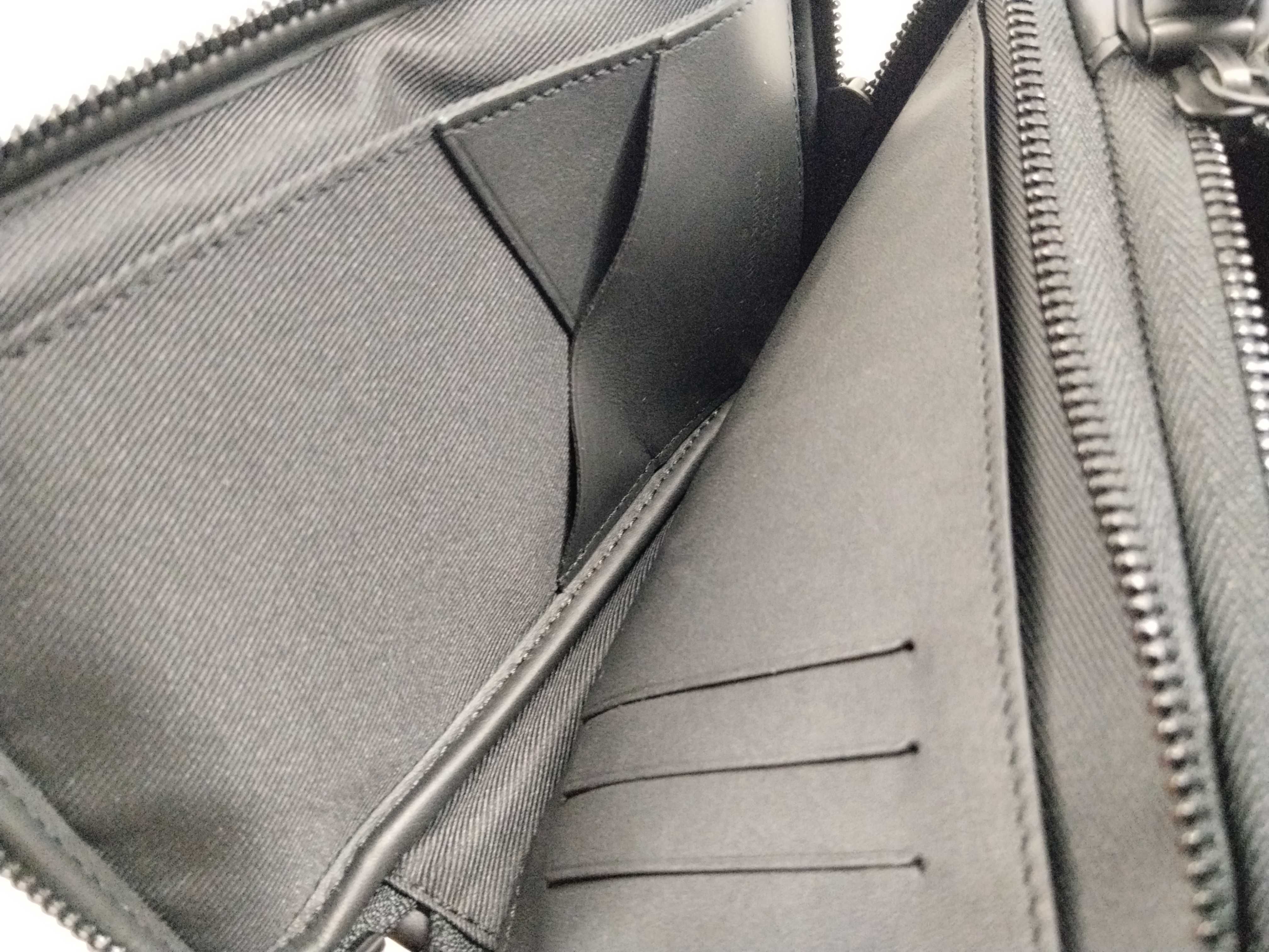 Damier N40377 Louis Vuitton Double Phone Pouch Damier Giant RFID Turtle Virgil Abloh NIGO Collaboration Shoulder Bag — view 11