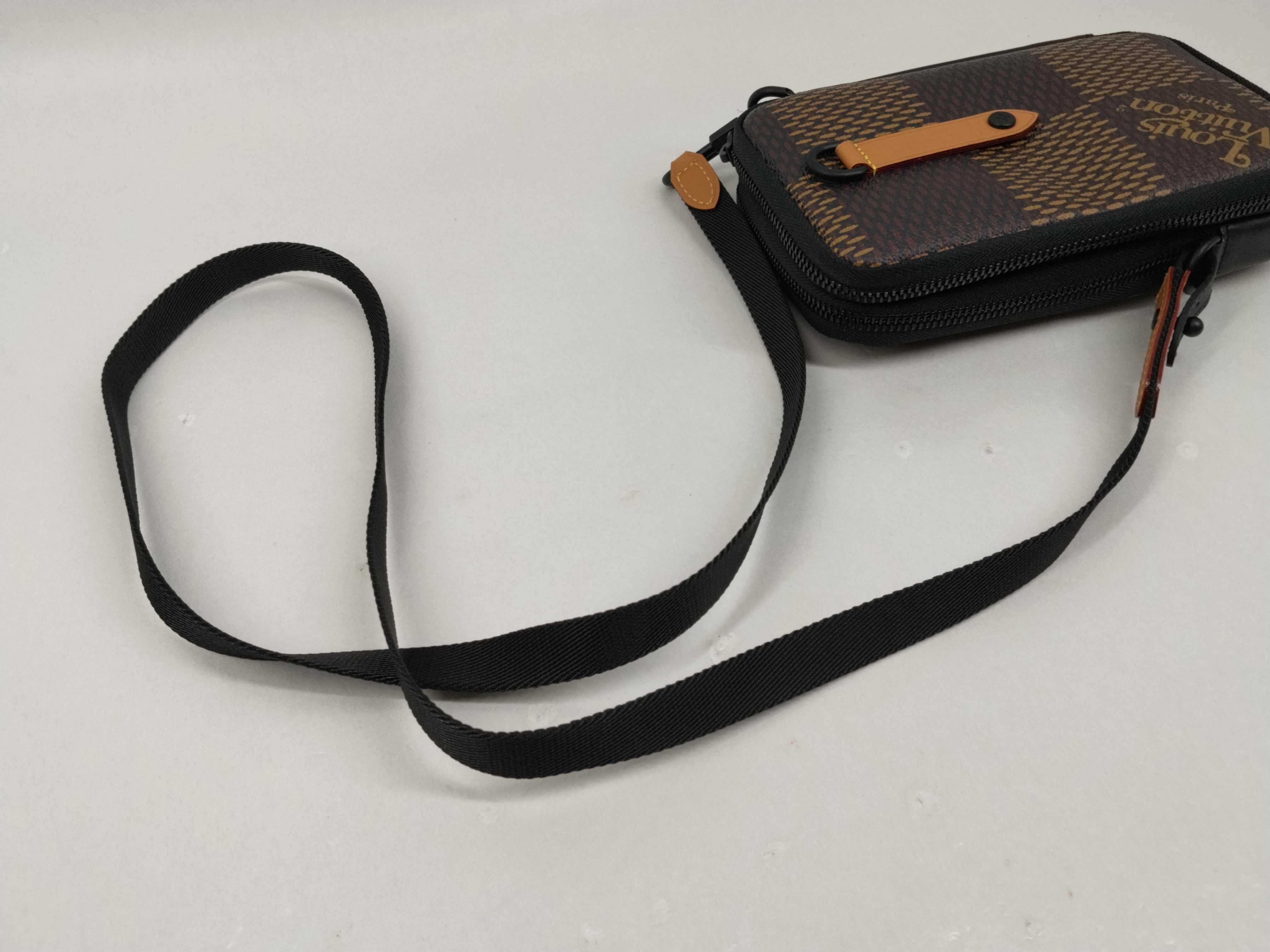 Damier N40377 Louis Vuitton Double Phone Pouch Damier Giant RFID Turtle Virgil Abloh NIGO Collaboration Shoulder Bag — view 6