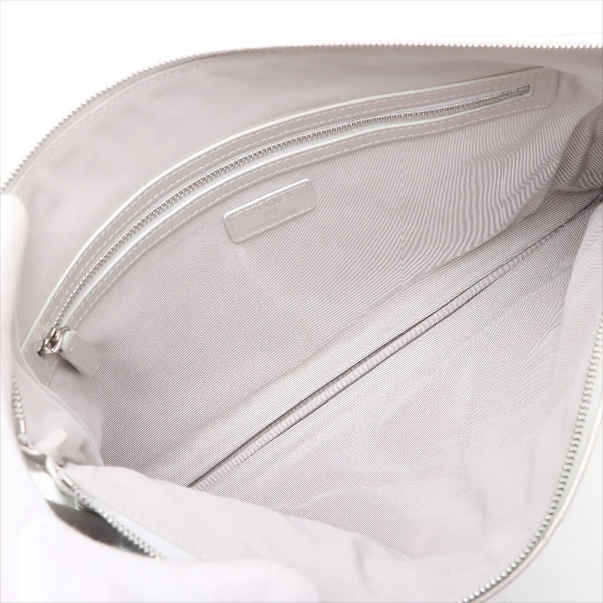 Matelasse Vintage Calf Clutch Bag Aurora Silver Hardware 27877899 27th Series — view 5