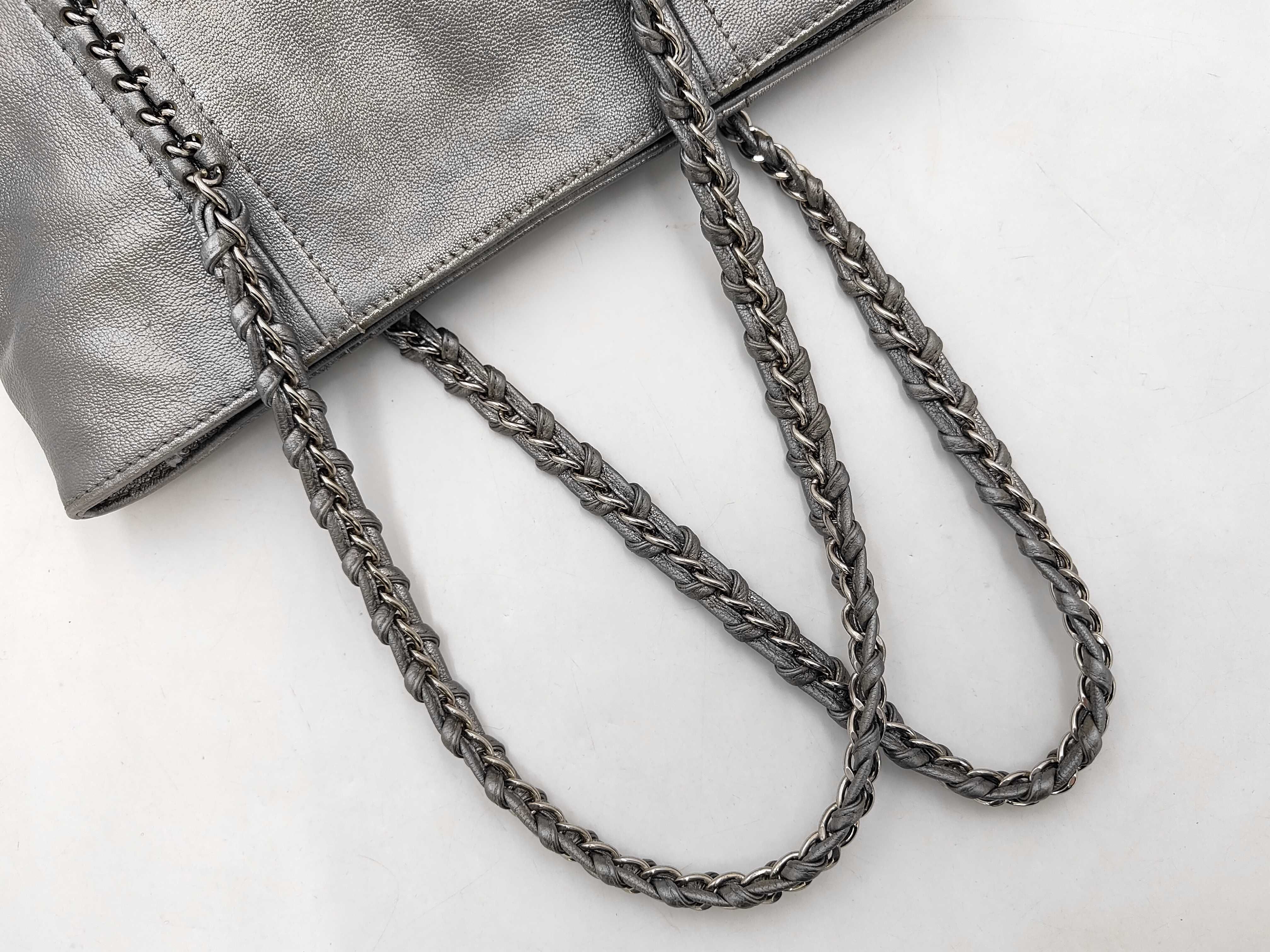 Luxury Line Tote Bag (Series 10) — view 3