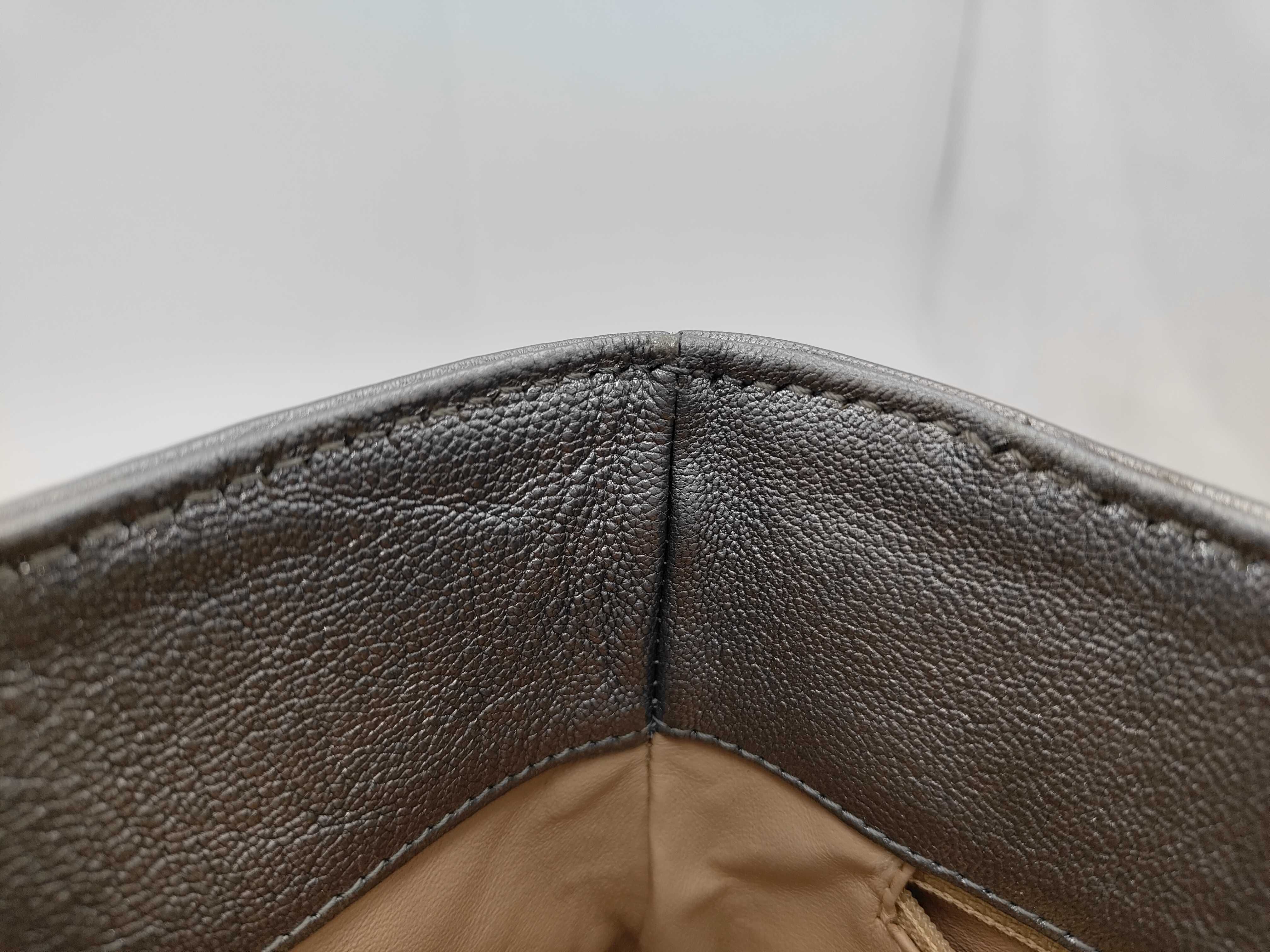 Luxury Line Tote Bag (Series 10) — view 9
