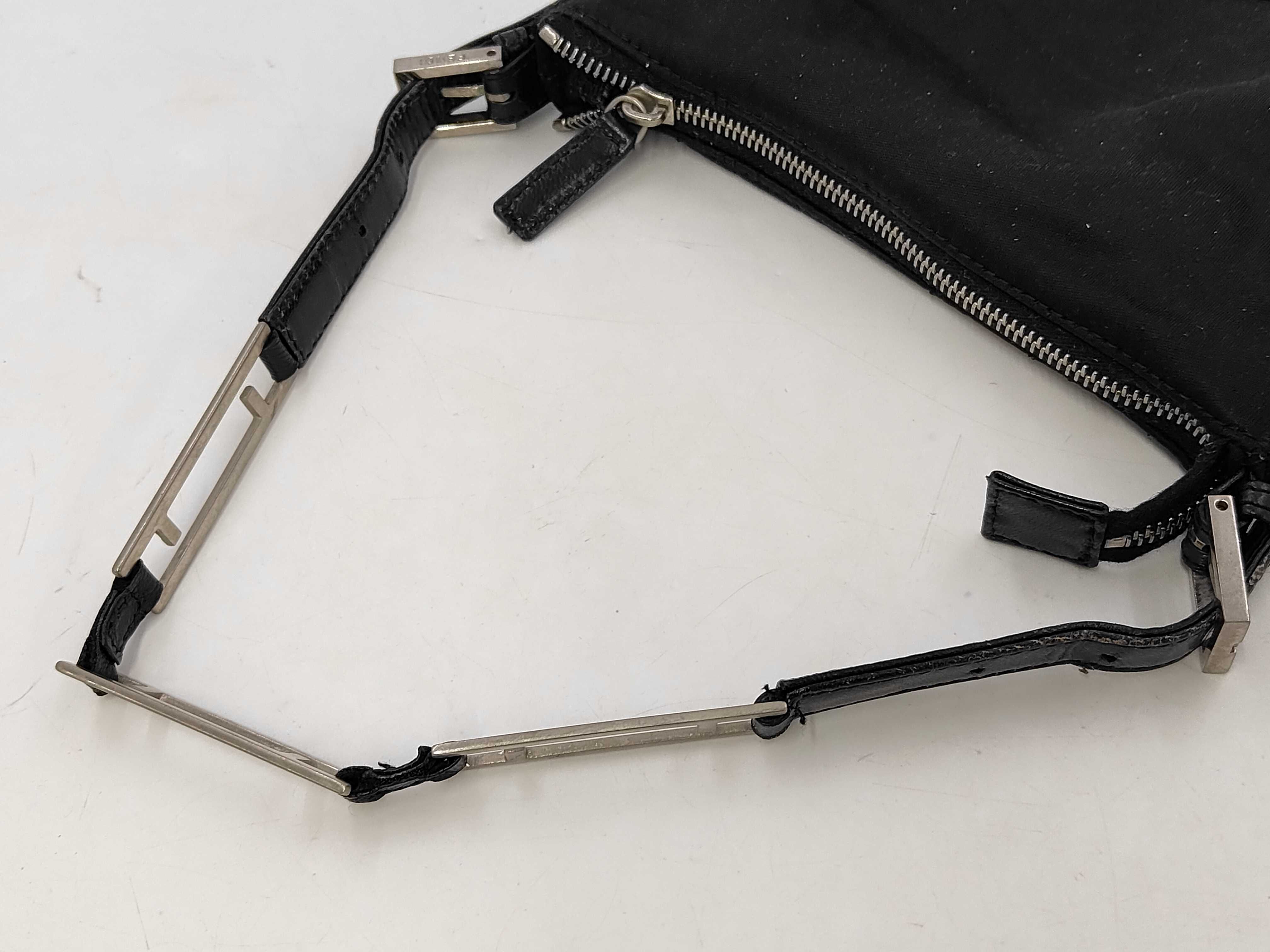 handbag — view 3