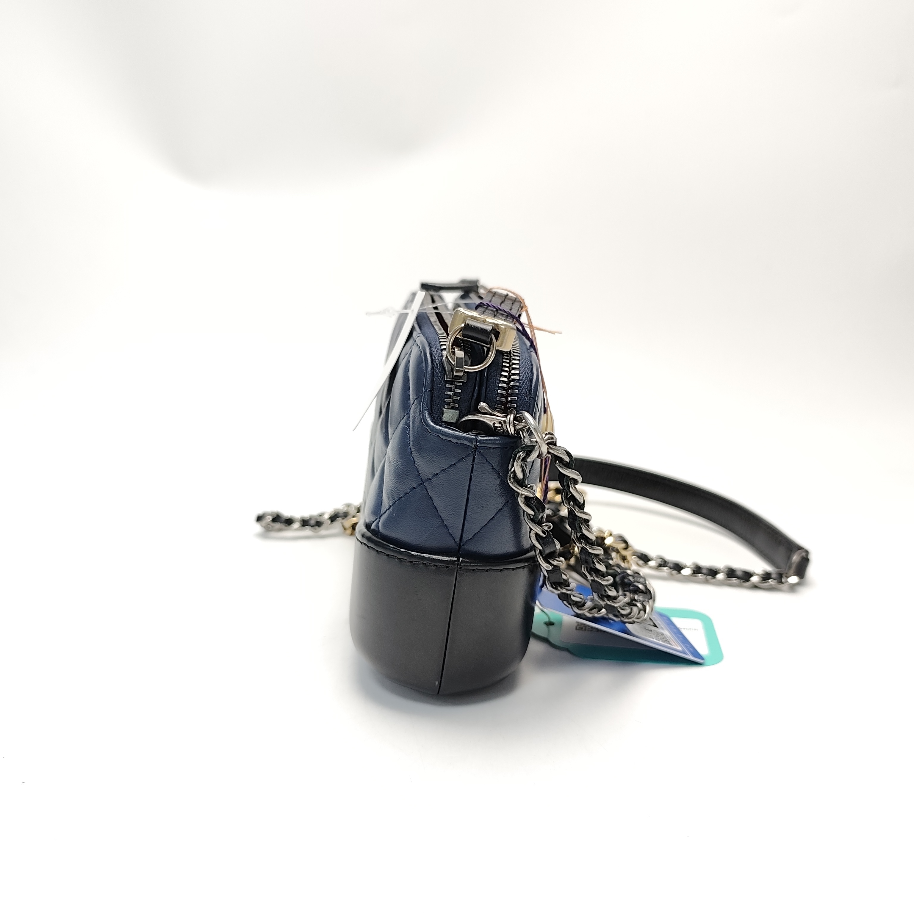 【*Shipped from: China*】CHANEL Gabrielle Leather Shoulder Bag 2588544 — view 4