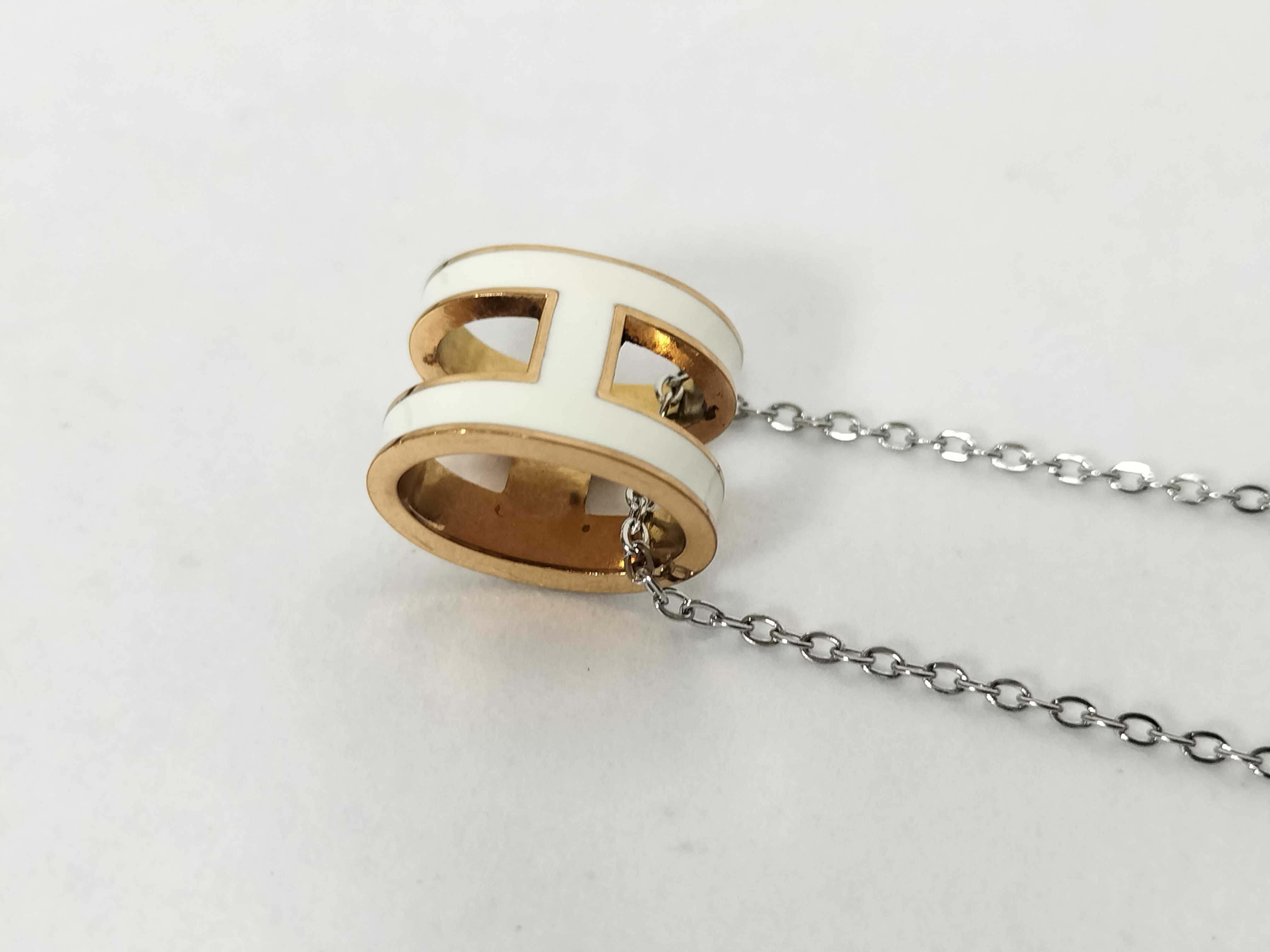 Pop H Necklace White Gold Necklace — view 4