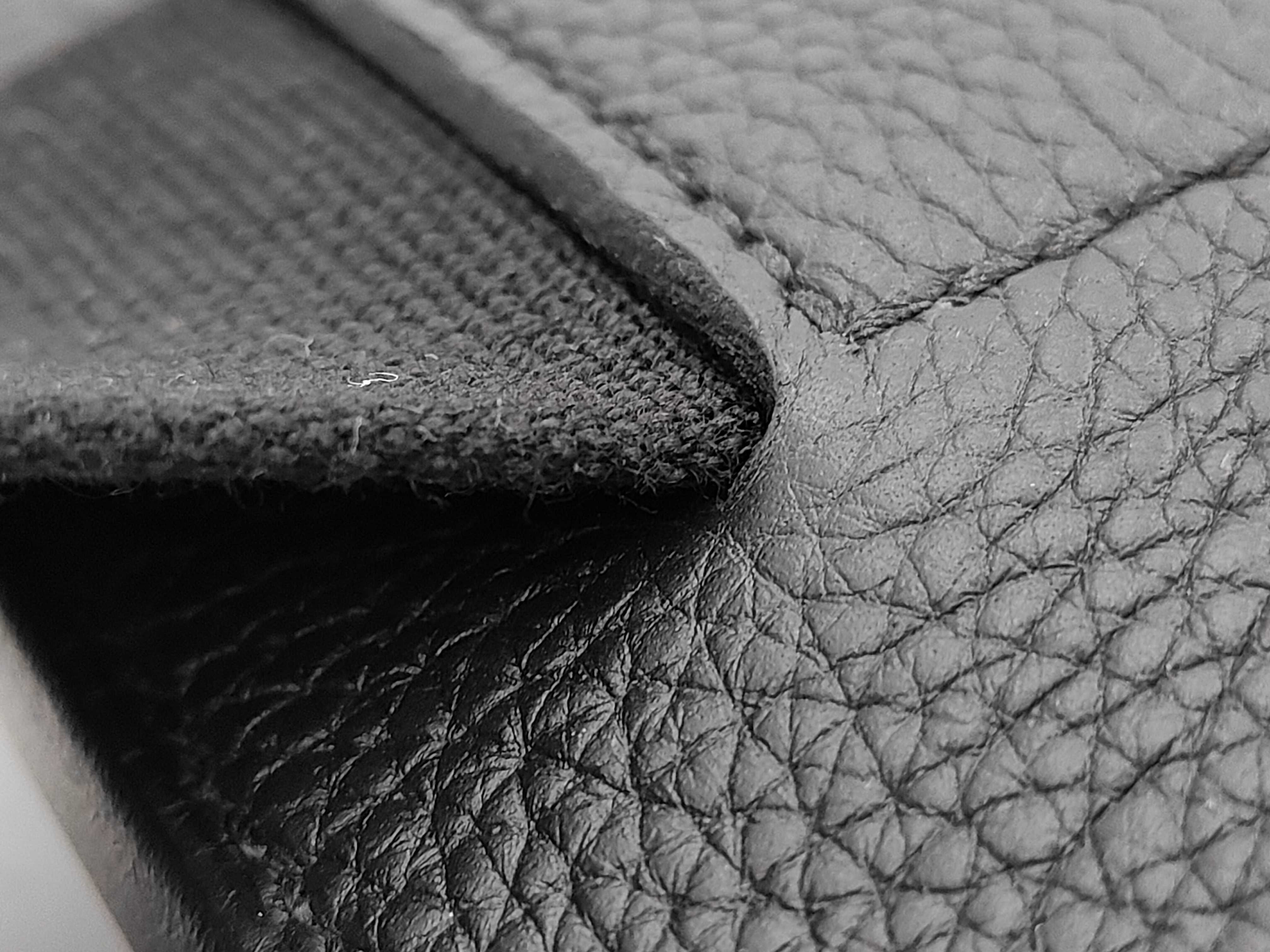 Kelly Accad PM Noir Togo G-stamp Shoulder Bag — view 7