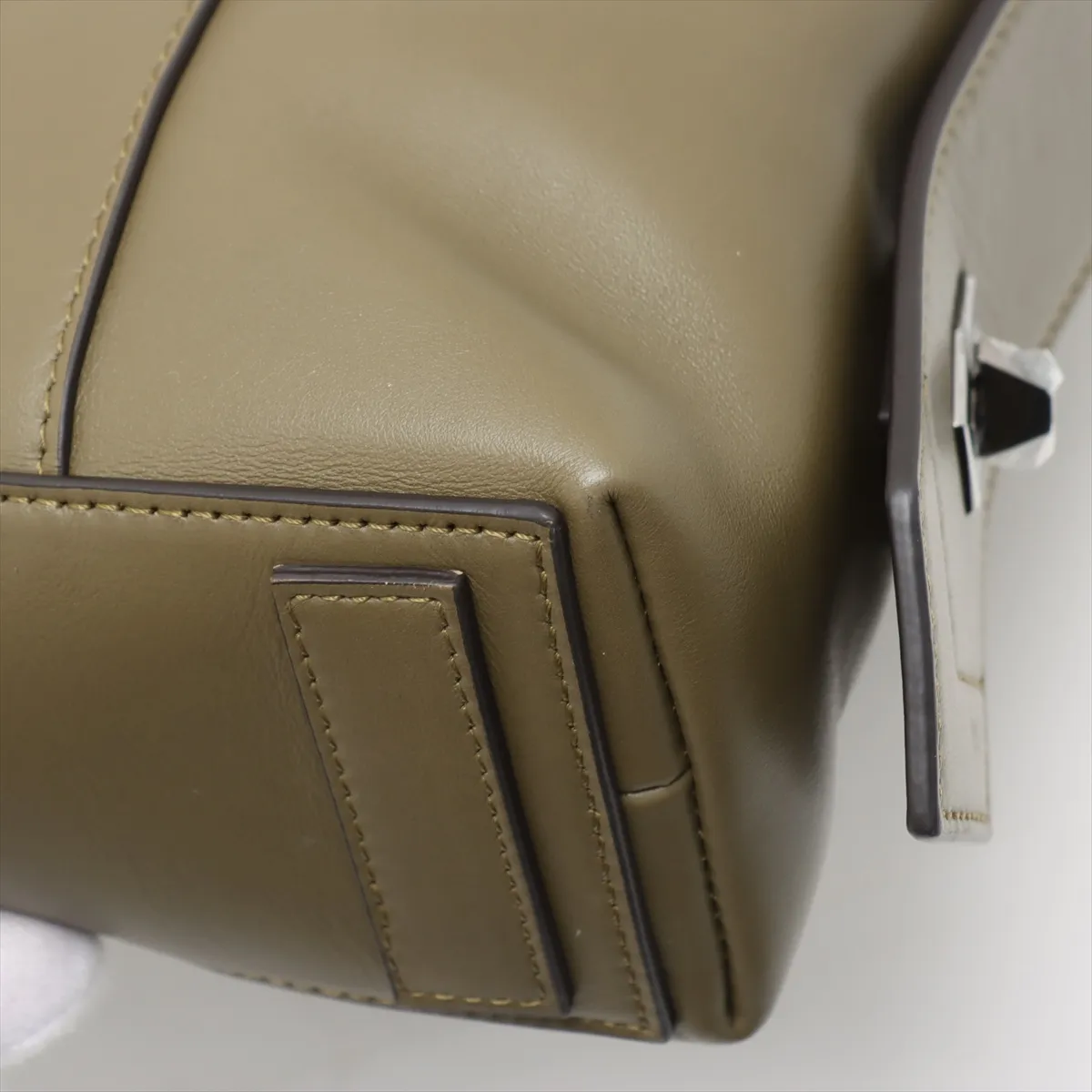 Antigona Leather 2WAY Handbag Khaki — view 14