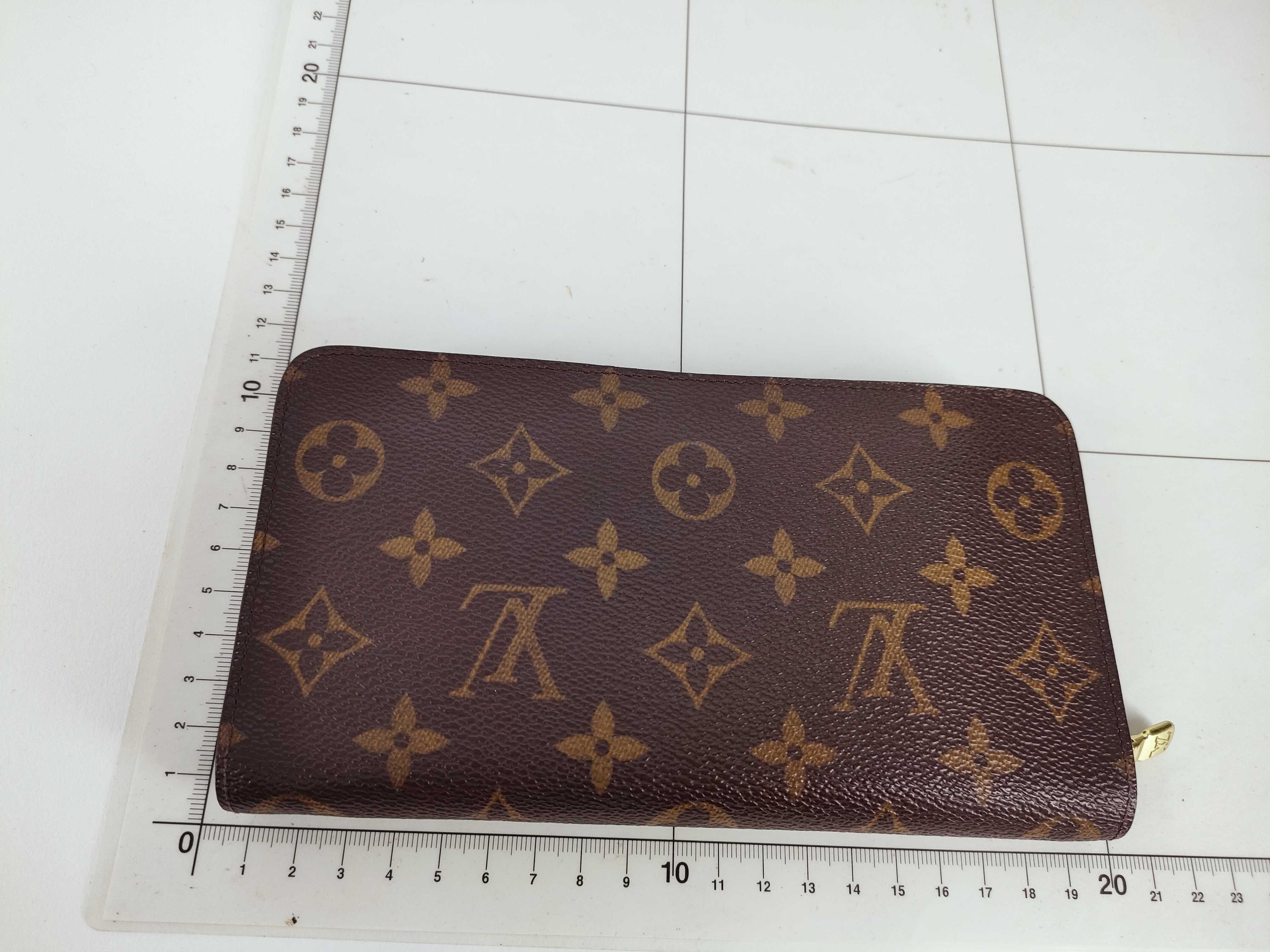 Monogram Louis Vuitton M61727 Portemonnaie Zip Wallet — view 2