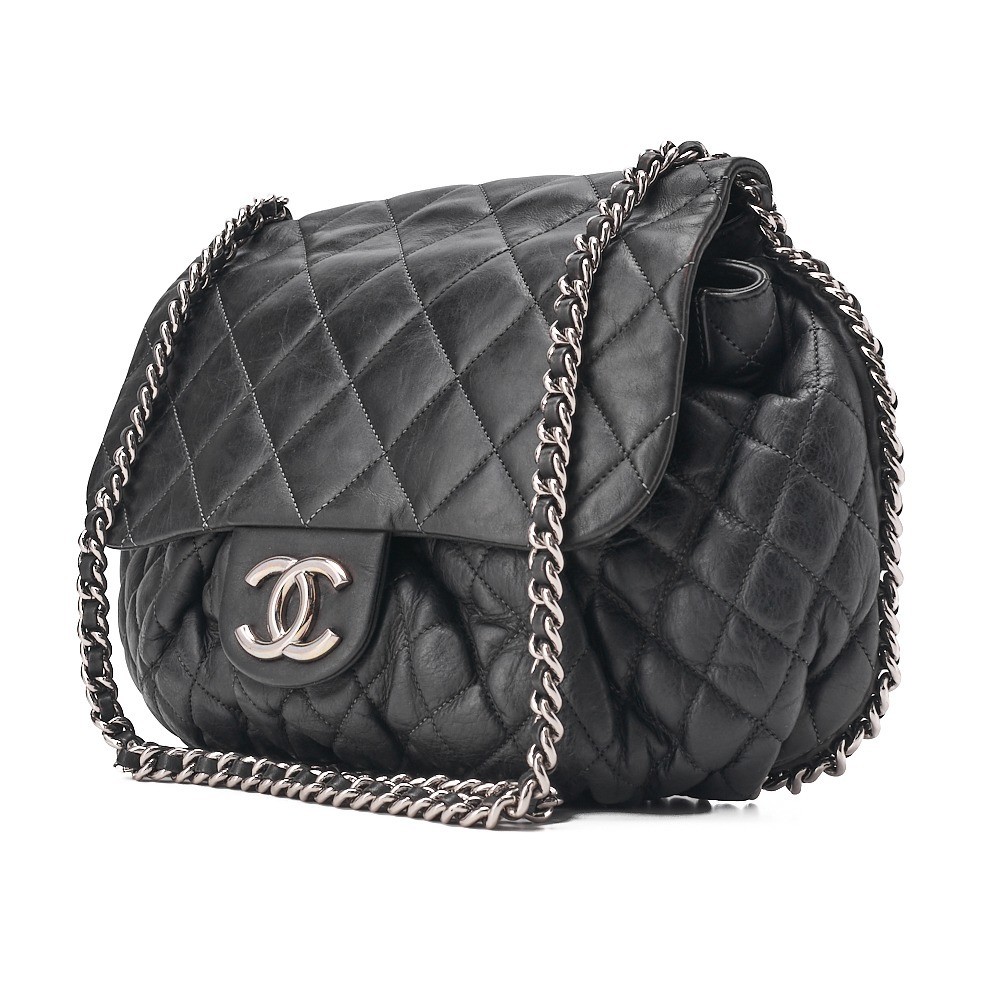 Lambskin Matelassé Chain Around Shoulder Bag, Black — view 4