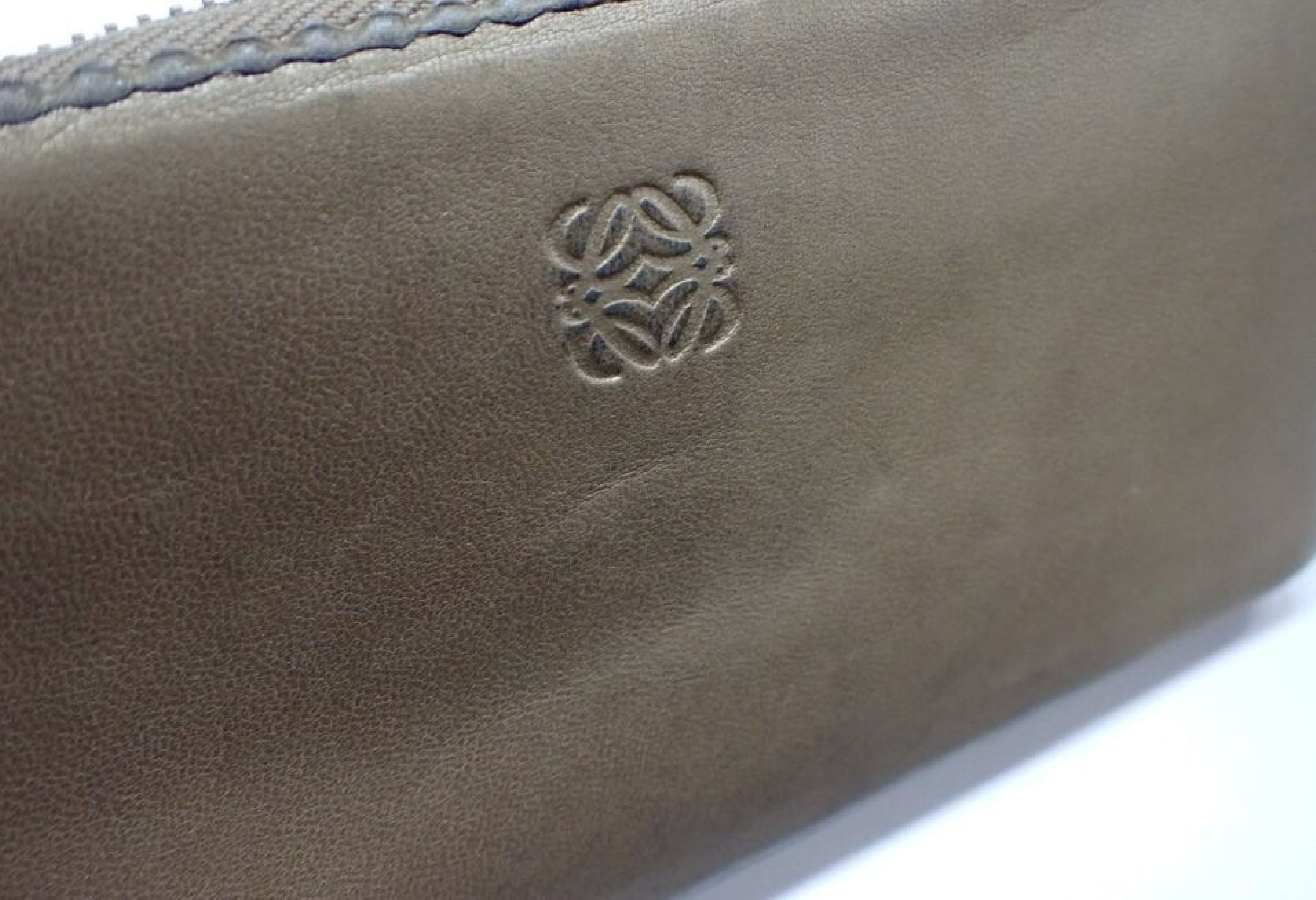 Anagram Nappa Leather Round Zip Long Wallet — view 5