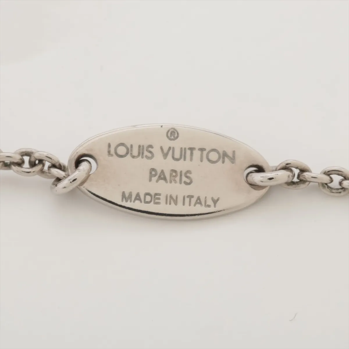 M63197 Essential V Necklace LE4262, GP Silver, with — view 4
