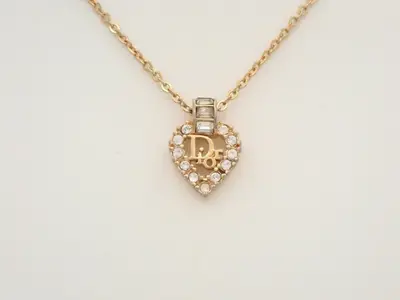 Other line: Precious metals, necklaces, pendants, neck circumference approximately 47cm.