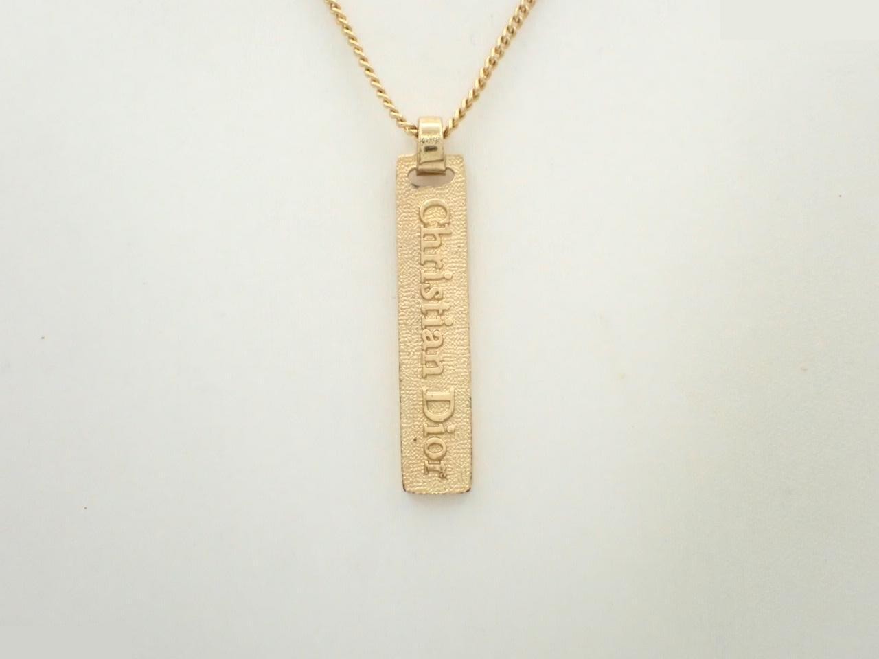 necklace — view 2