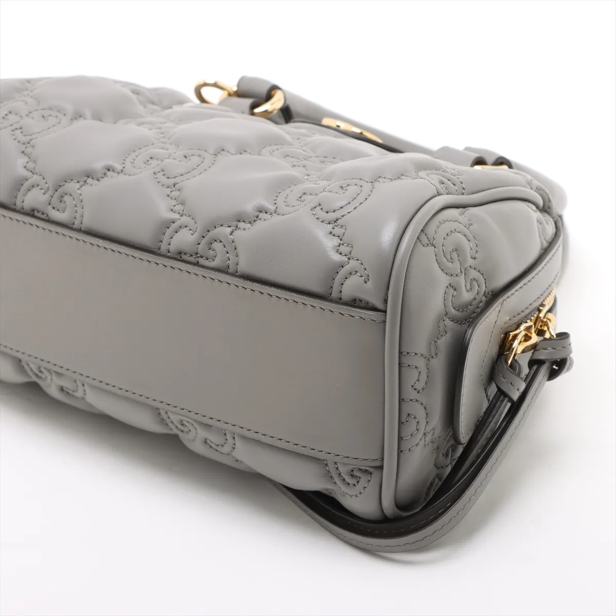 GG Matelassé Leather 2-Way Handbag, Gray, 702251 — view 3