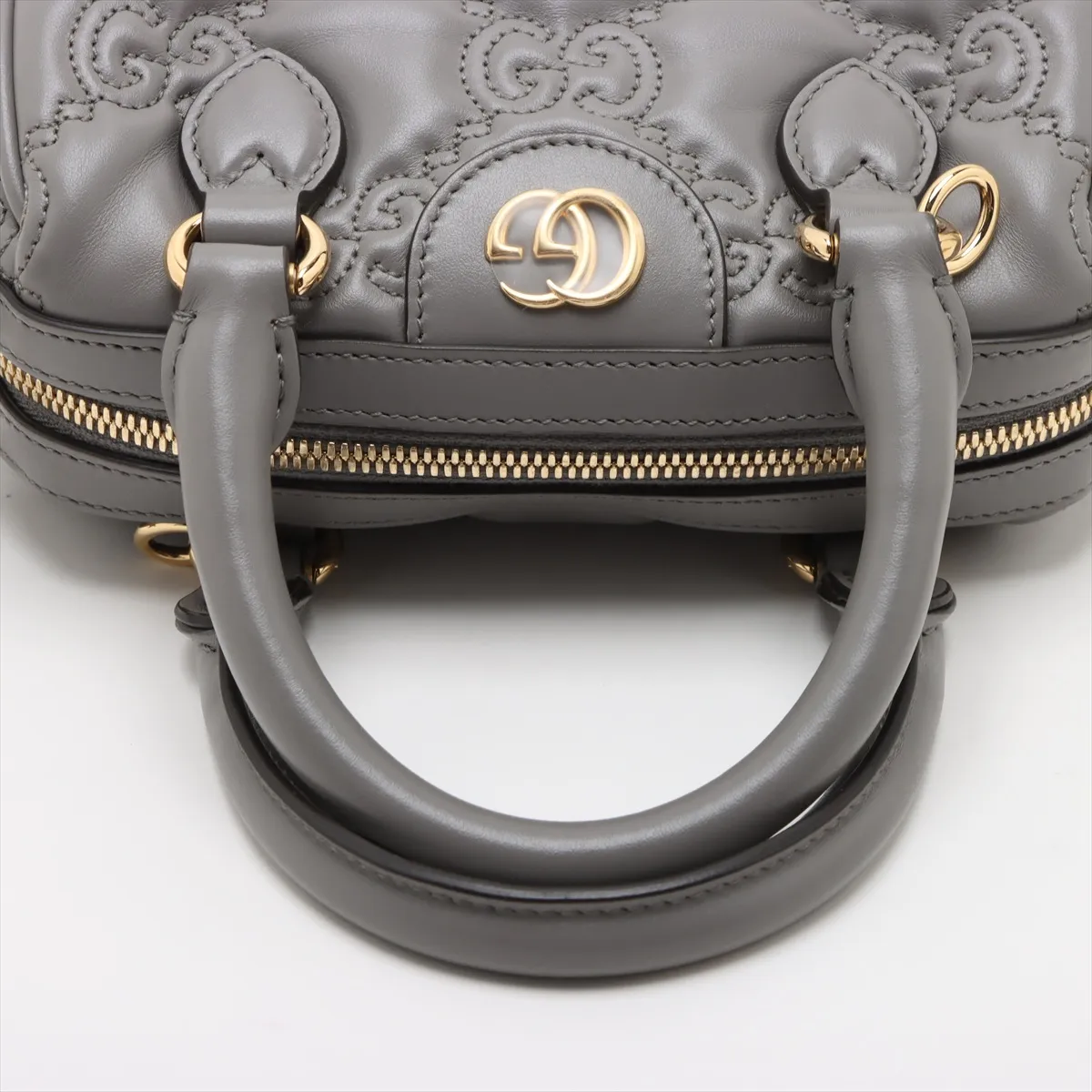 GG Matelassé Leather 2-Way Handbag, Gray, 702251 — view 5
