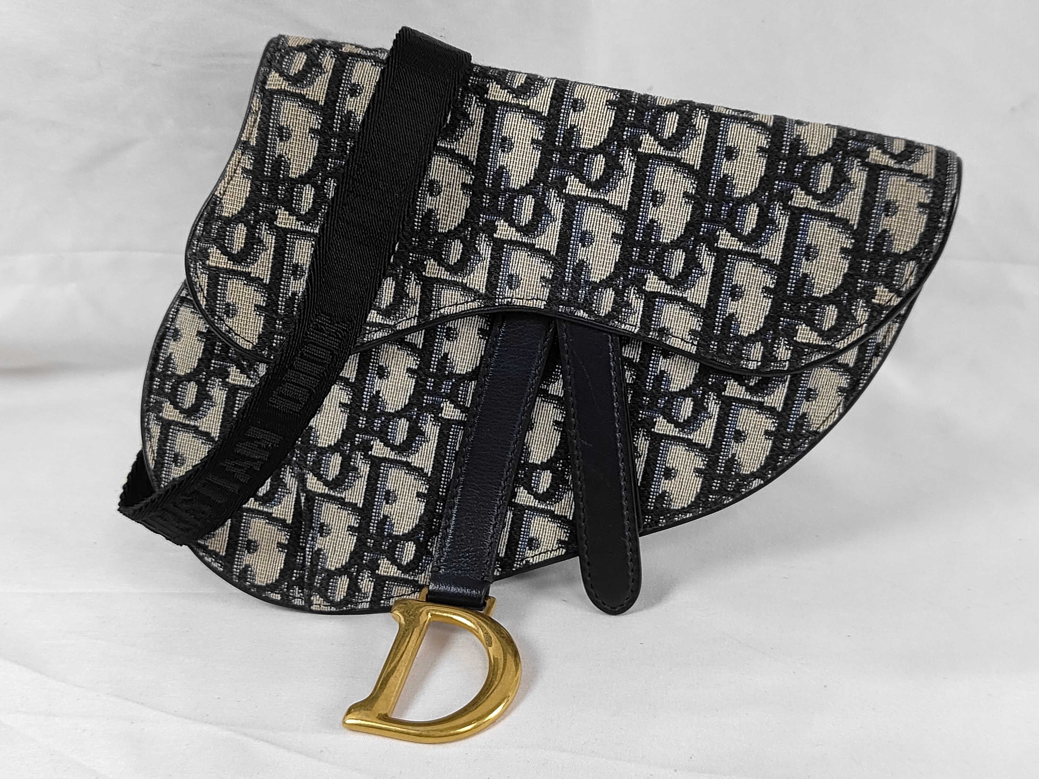 Oblique Saddle Bum Bag Shoulder Bag