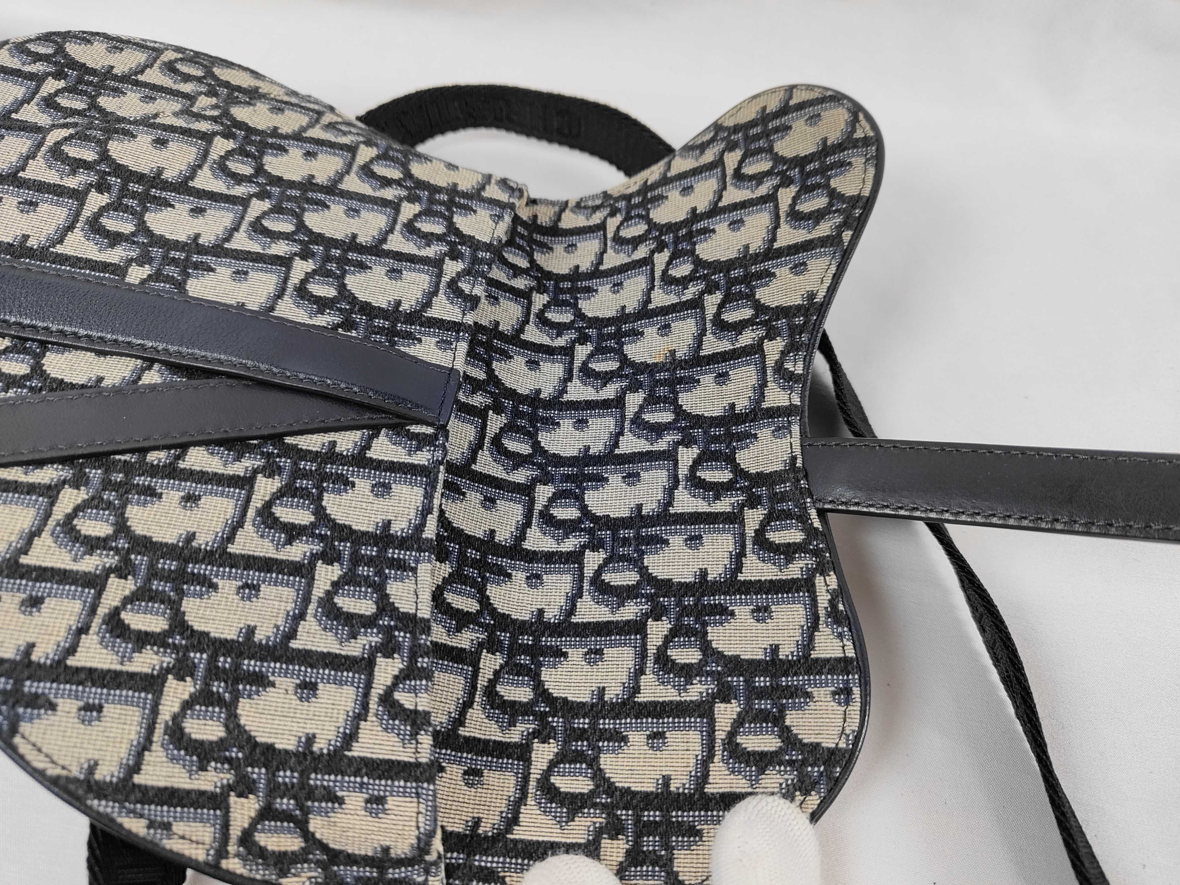 Oblique Saddle Bum Bag Shoulder Bag — view 7