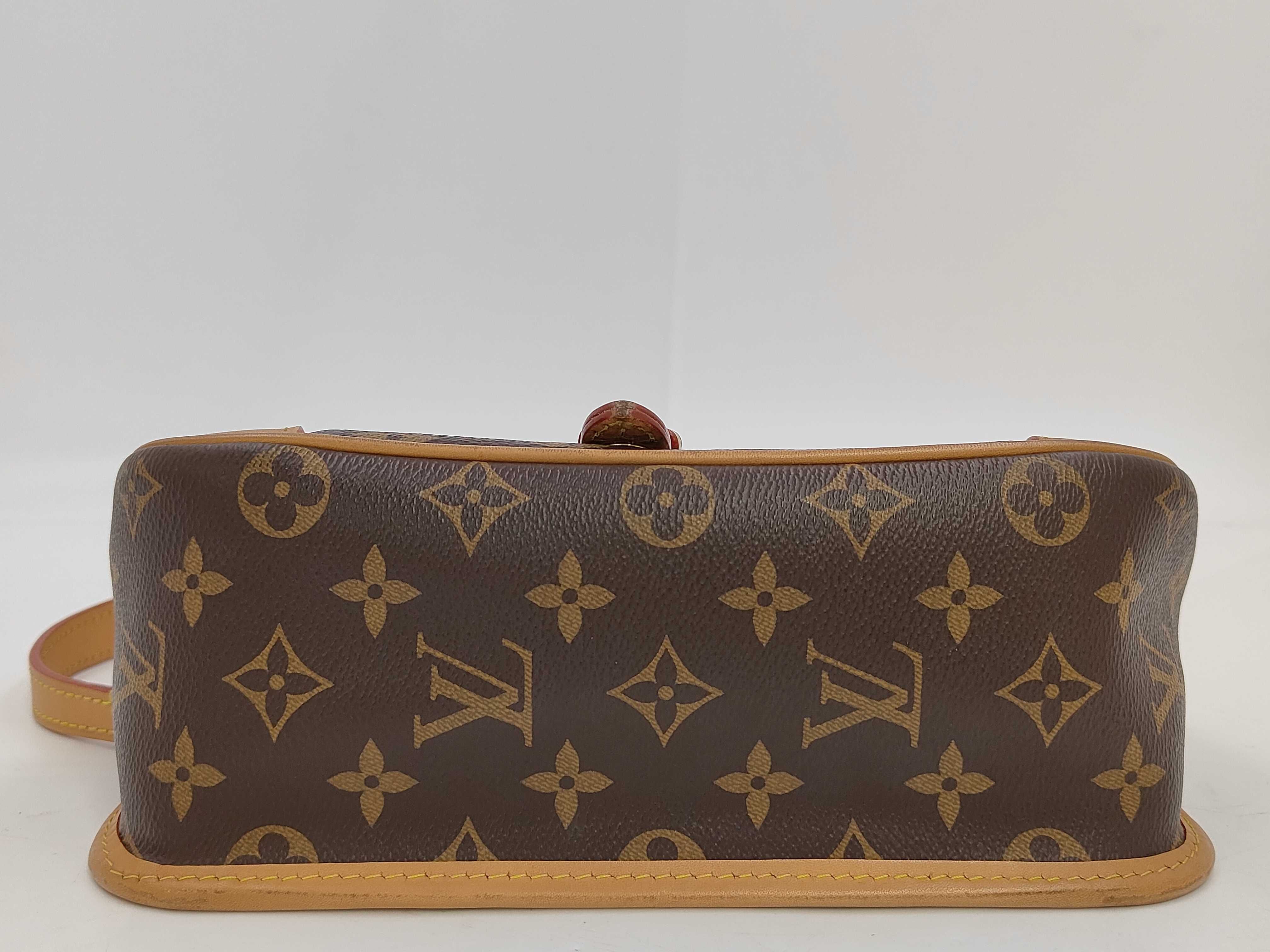 M45985 Monogram Diane NM PM Shoulder Bag with 2 Straps — view 4