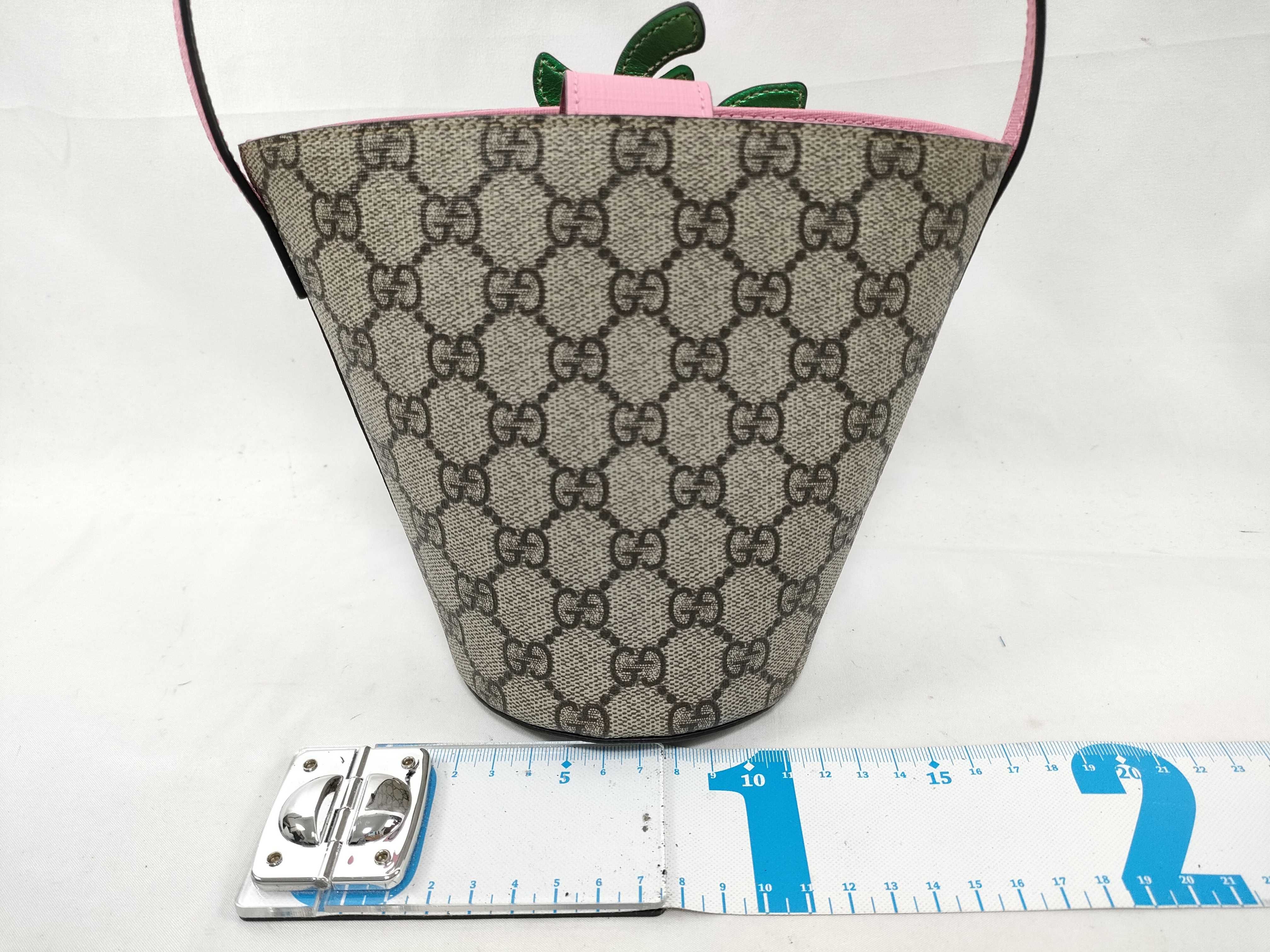 GG Supreme Strawberry 630591 Handbag — view 2