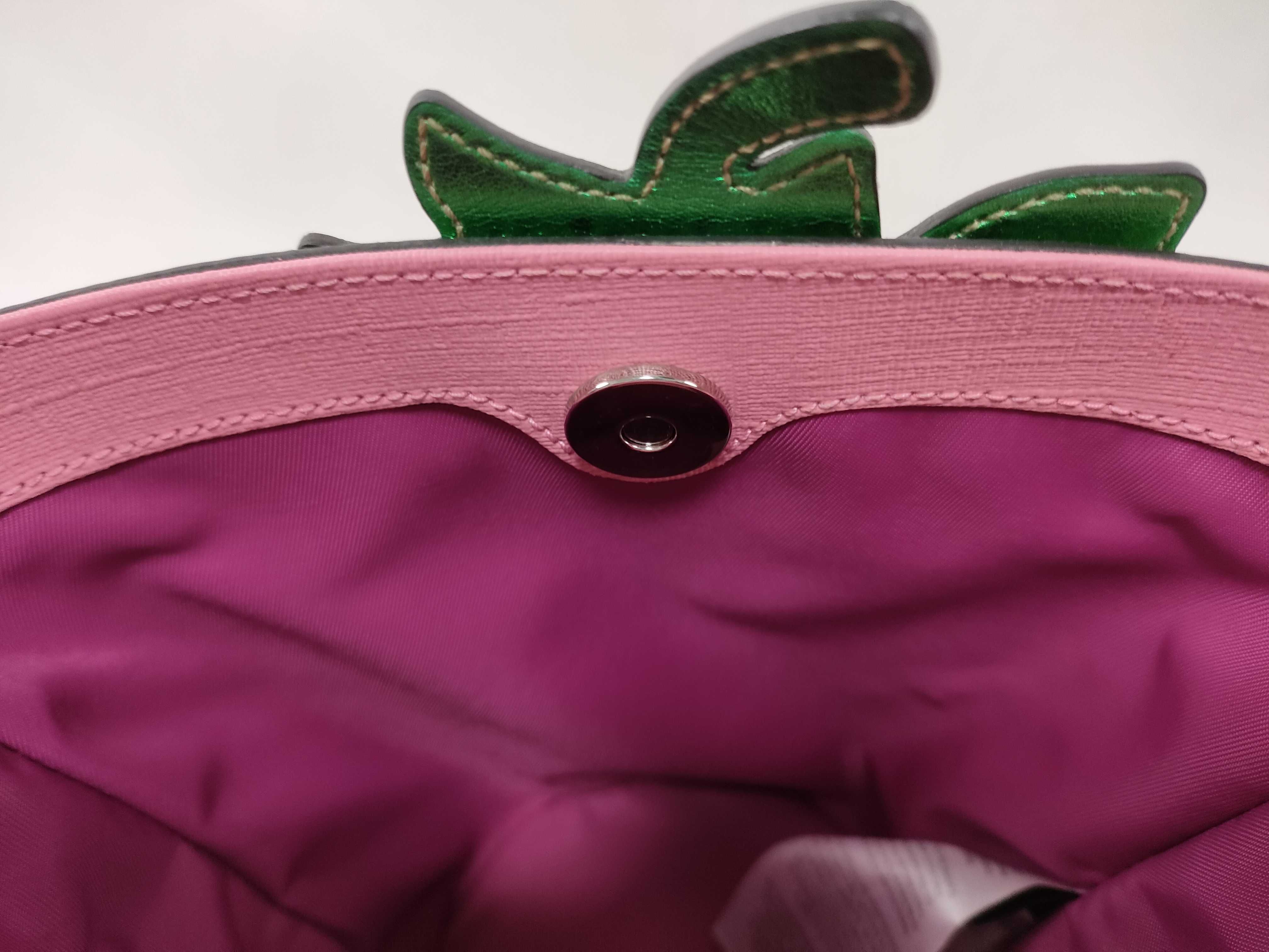 GG Supreme Strawberry 630591 Handbag — view 12