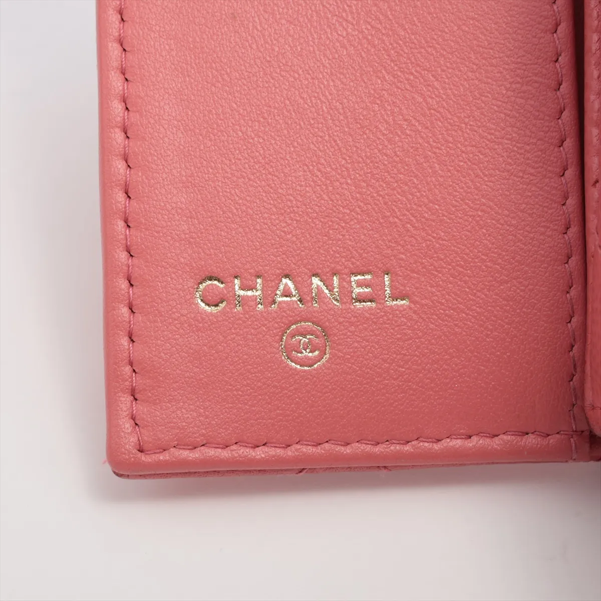 Matelassé Caviar Skin Compact Wallet, Pink with Gold Hardware, 28442076 — view 8