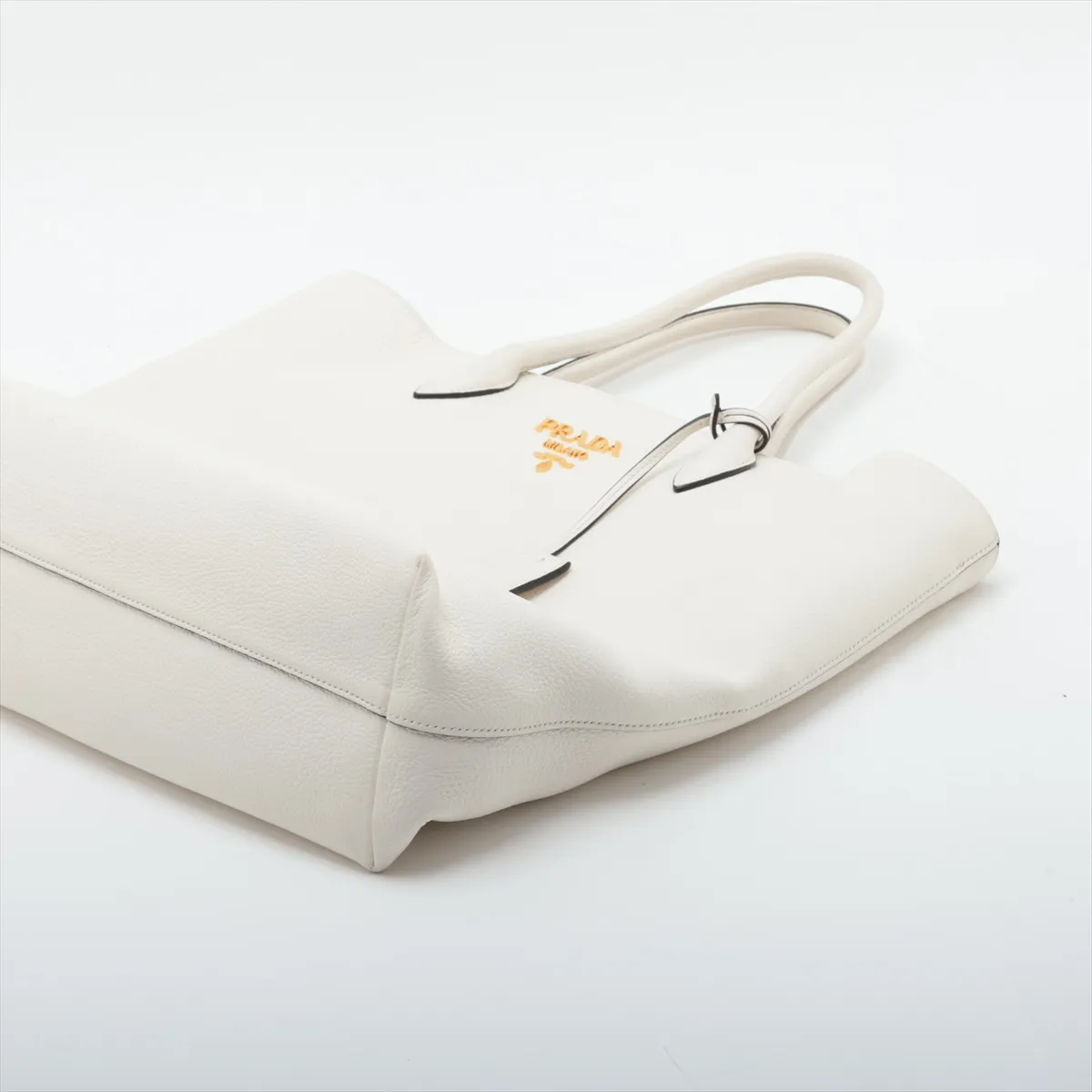 Vitello Daino Leather 2-Way Tote Bag, White — view 3
