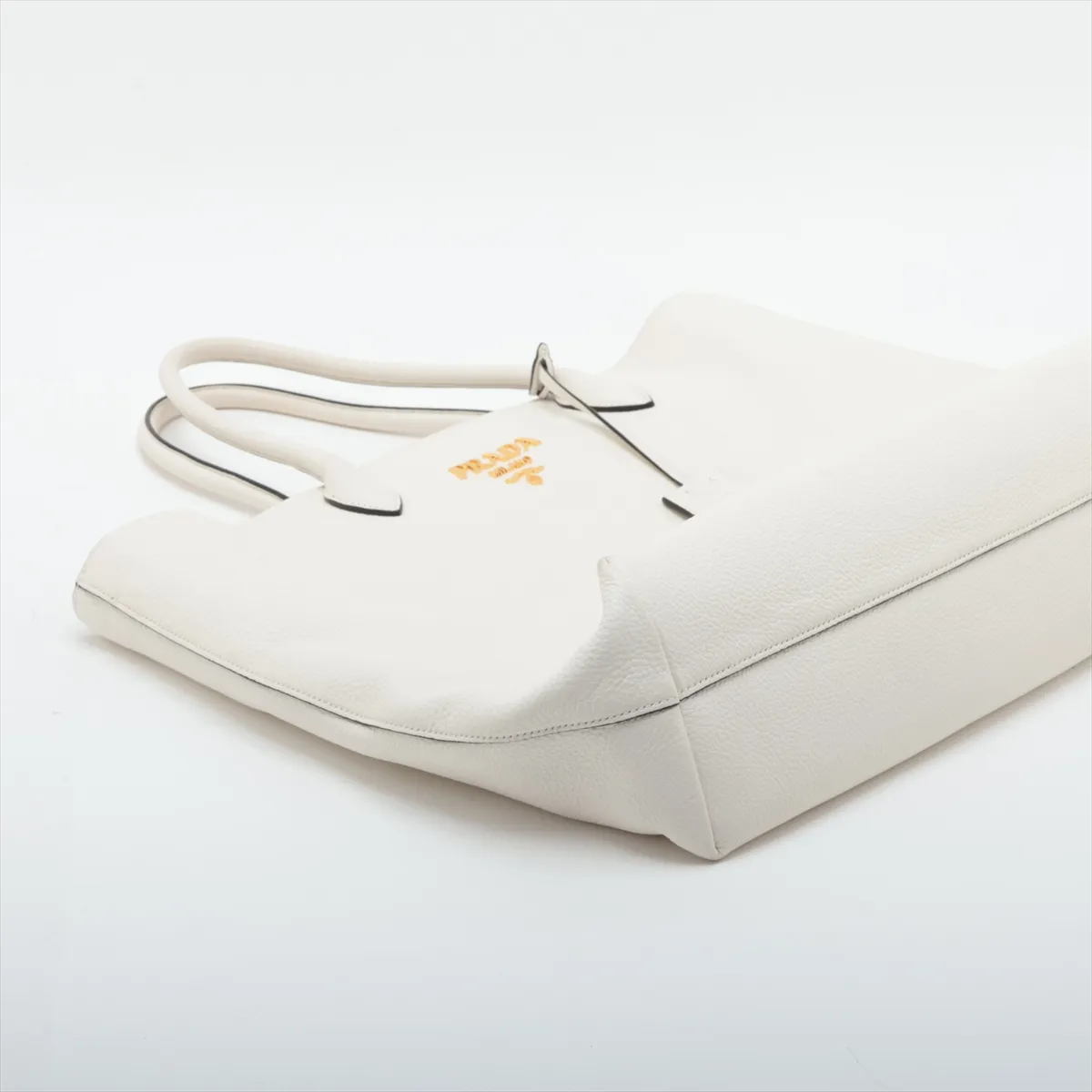 Vitello Daino Leather 2-Way Tote Bag, White — view 4
