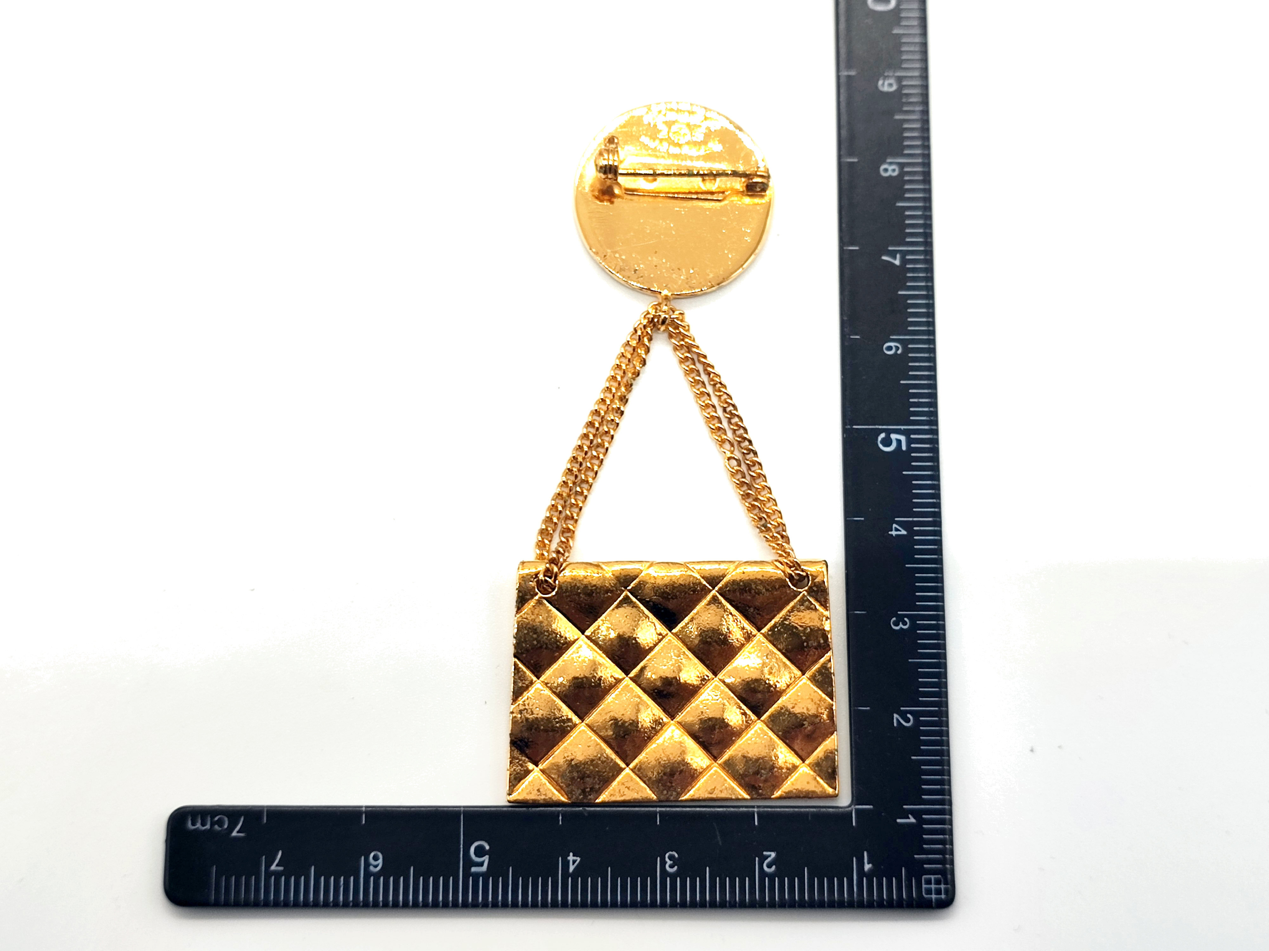 Coco Mark Matelassé Bag Brooch 25 Brooch — view 5