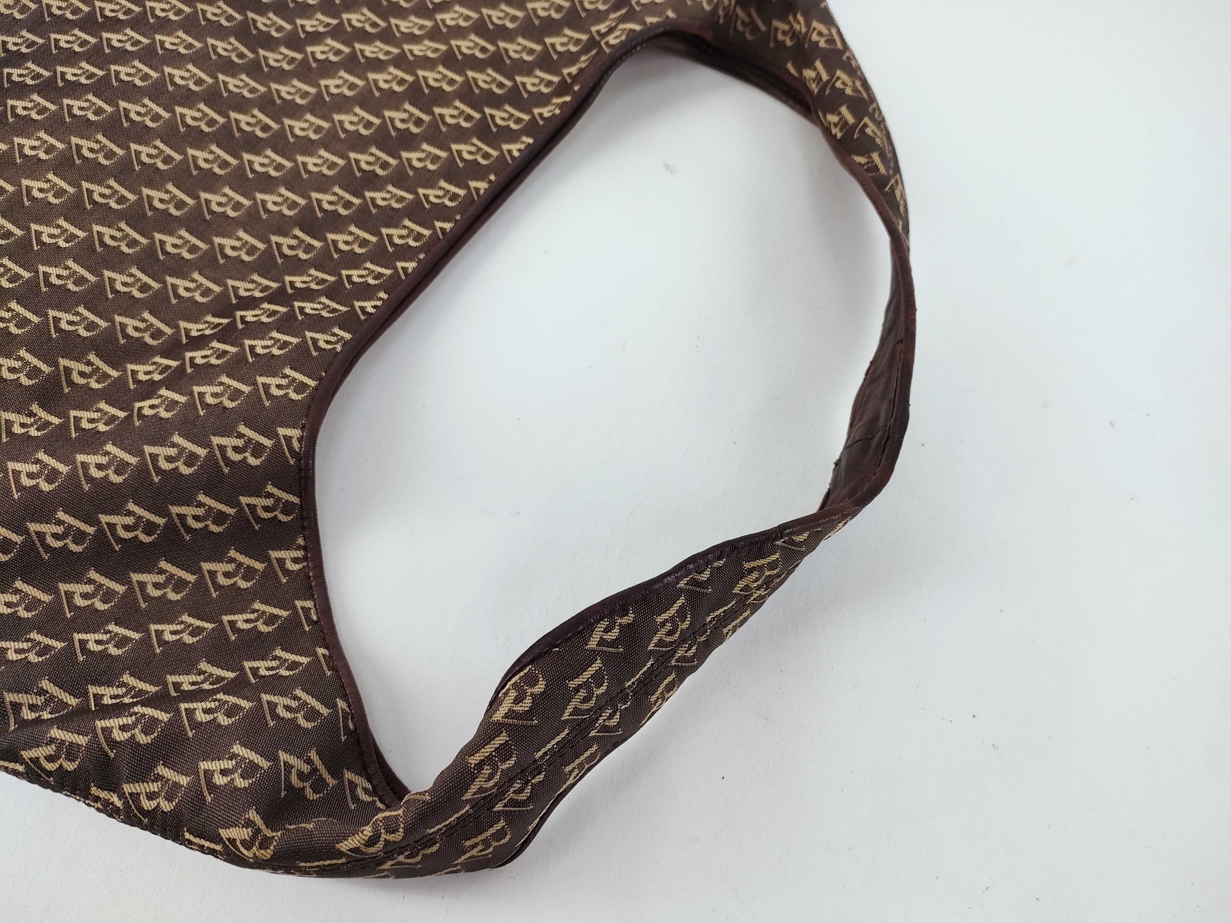 Logo One-Shoulder Bag — view 3