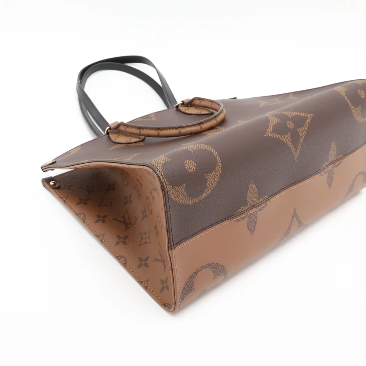 Giant Monogram Reverse OnTheGo MM M45321 Brown (RFID detected) — view 4