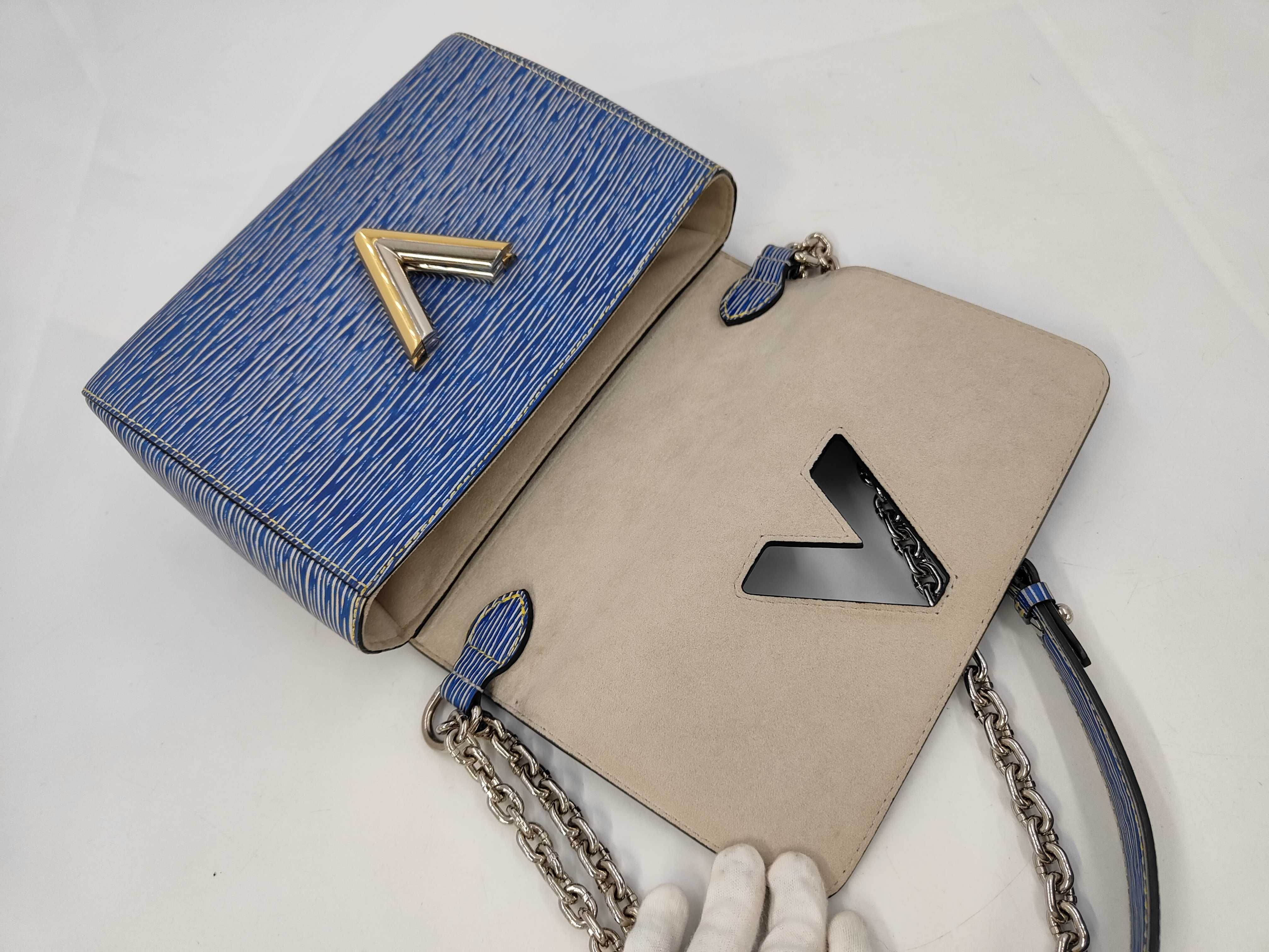 Epi Louis Vuitton Twist MM Epi Denim M50271 Shoulder Bag — view 8