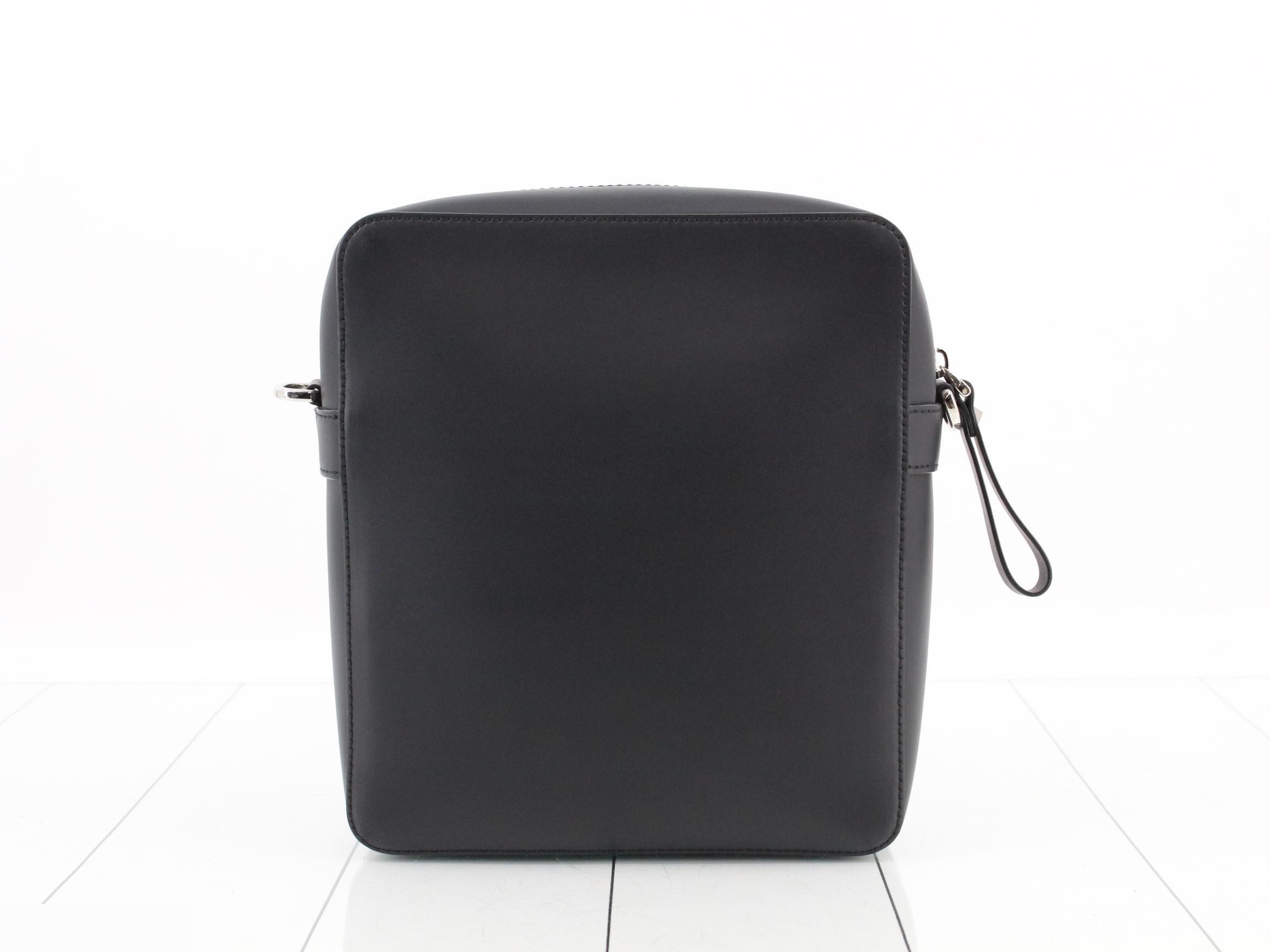 shoulder bag — view 2