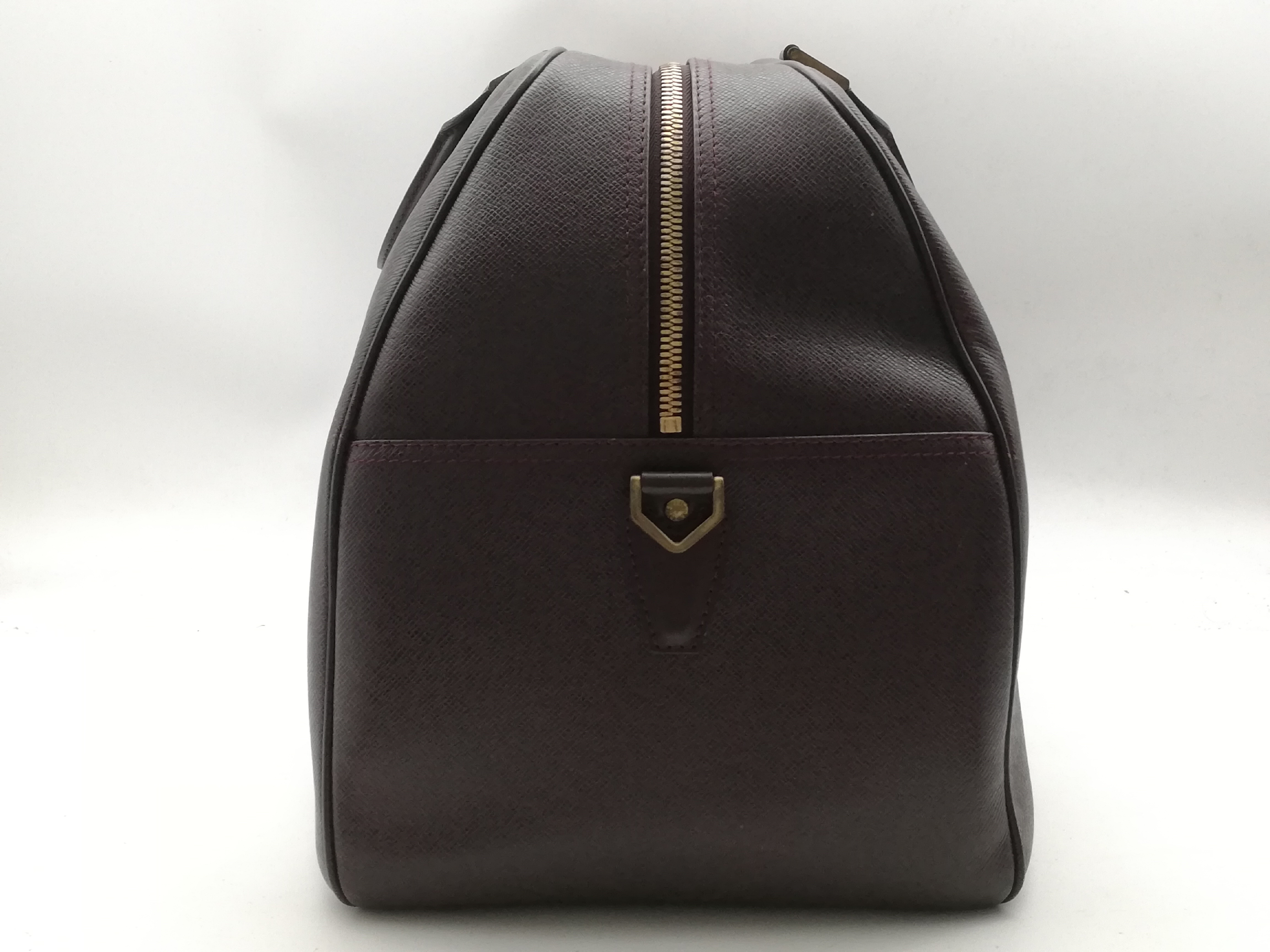 Taiga Kendall GM M30116 Shoulder Strap Boston Bag — view 3