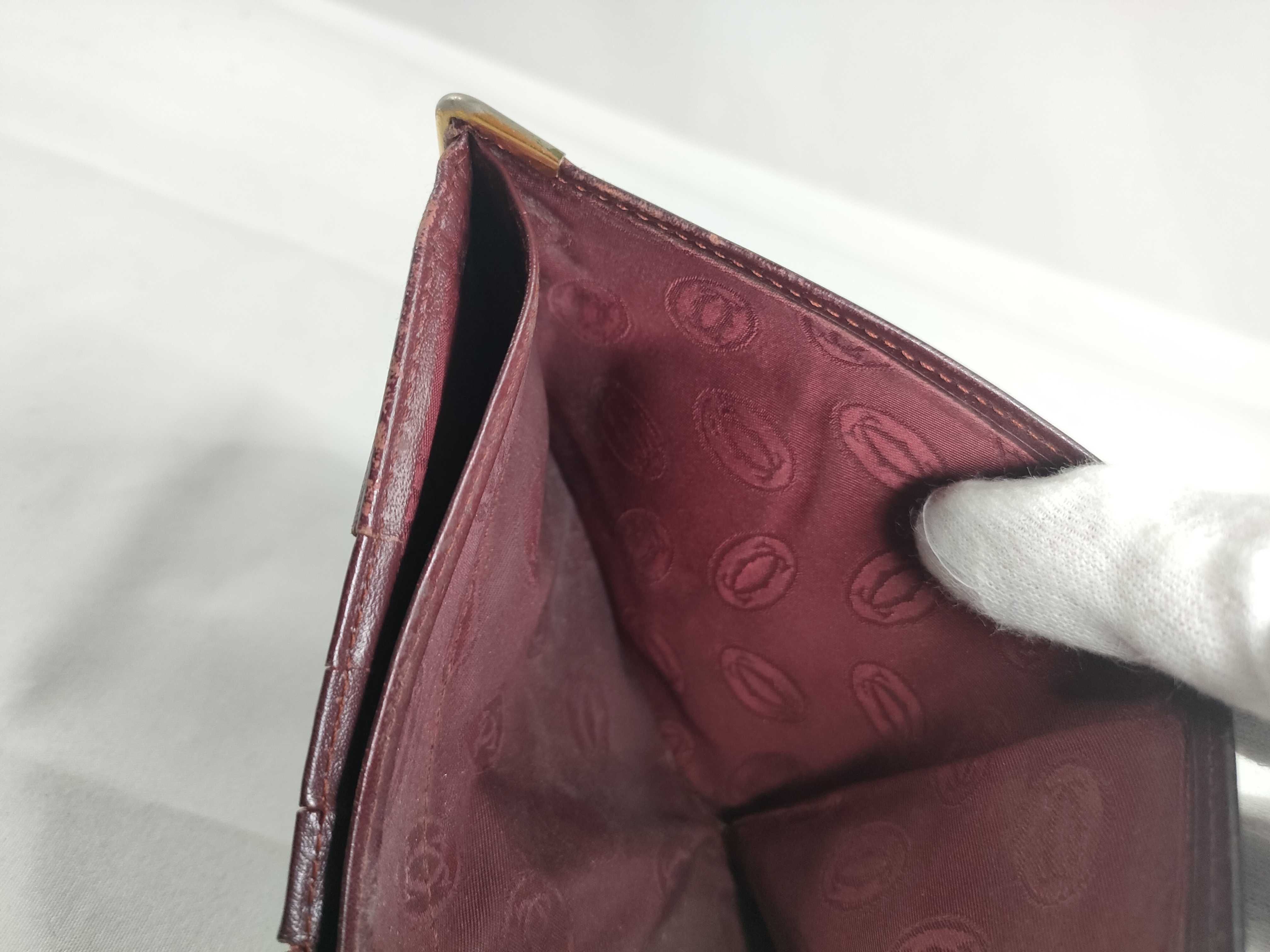 Must line wallet — view 11