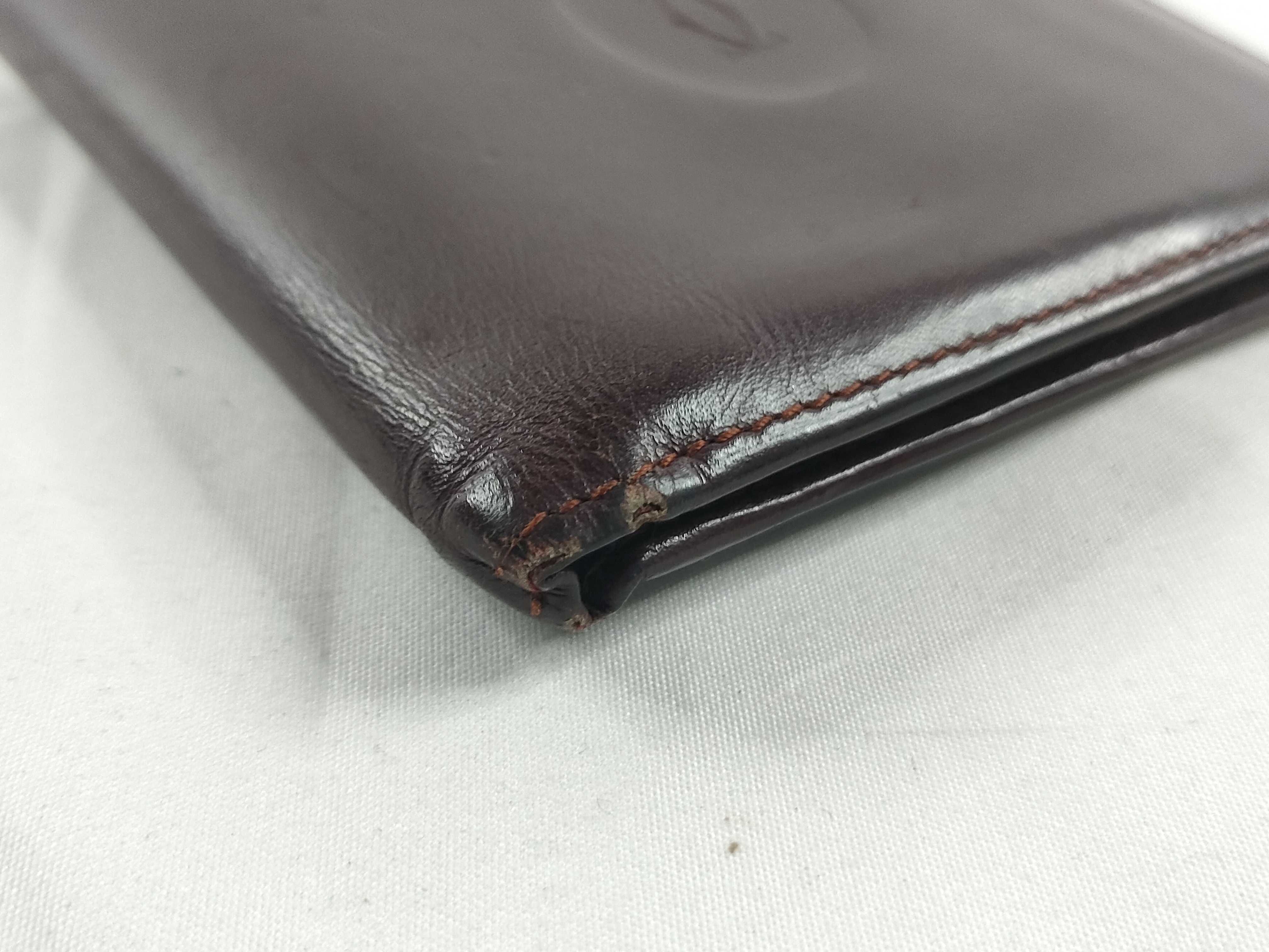 Must line wallet — view 3