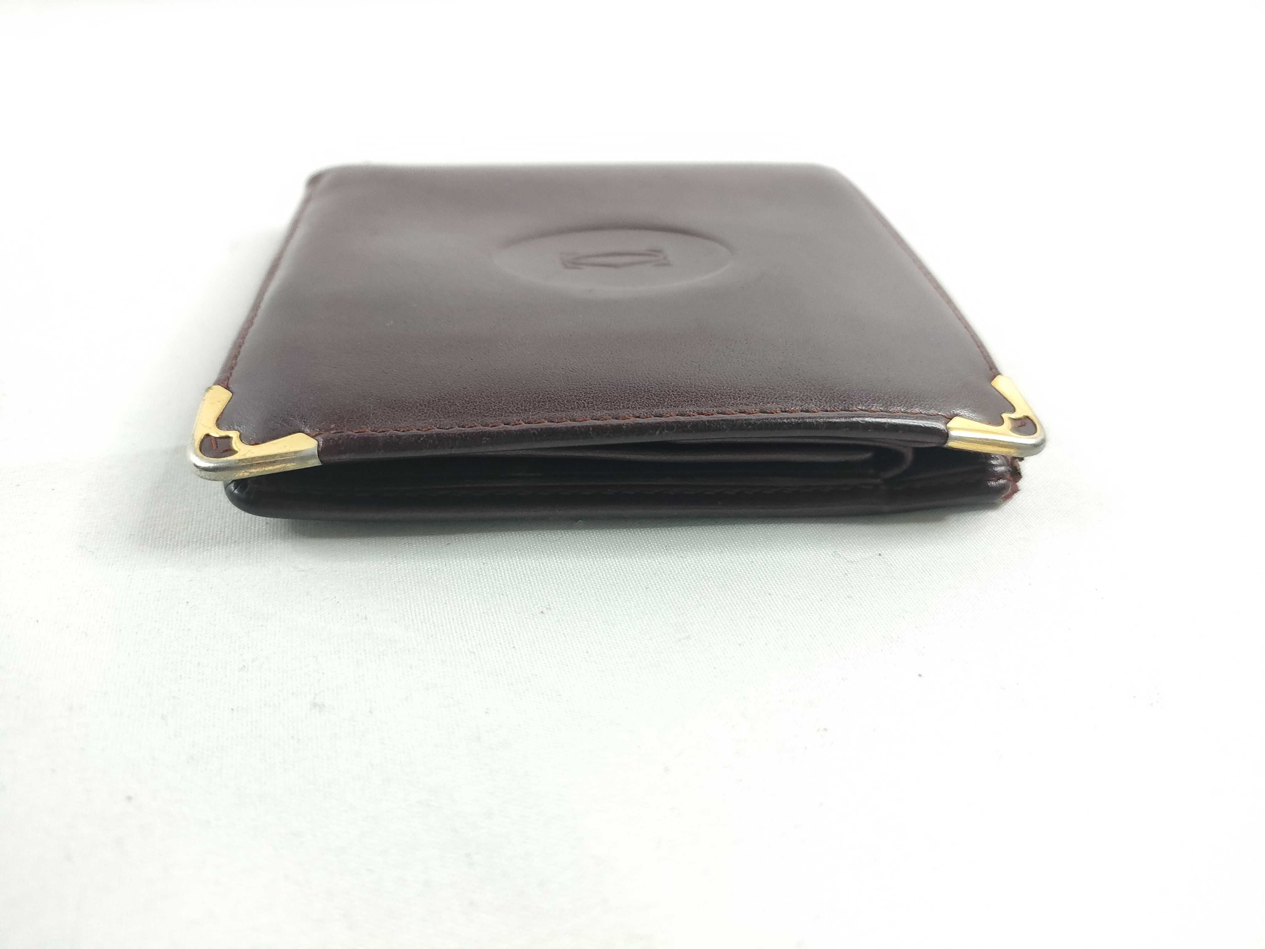 Must line wallet — view 6