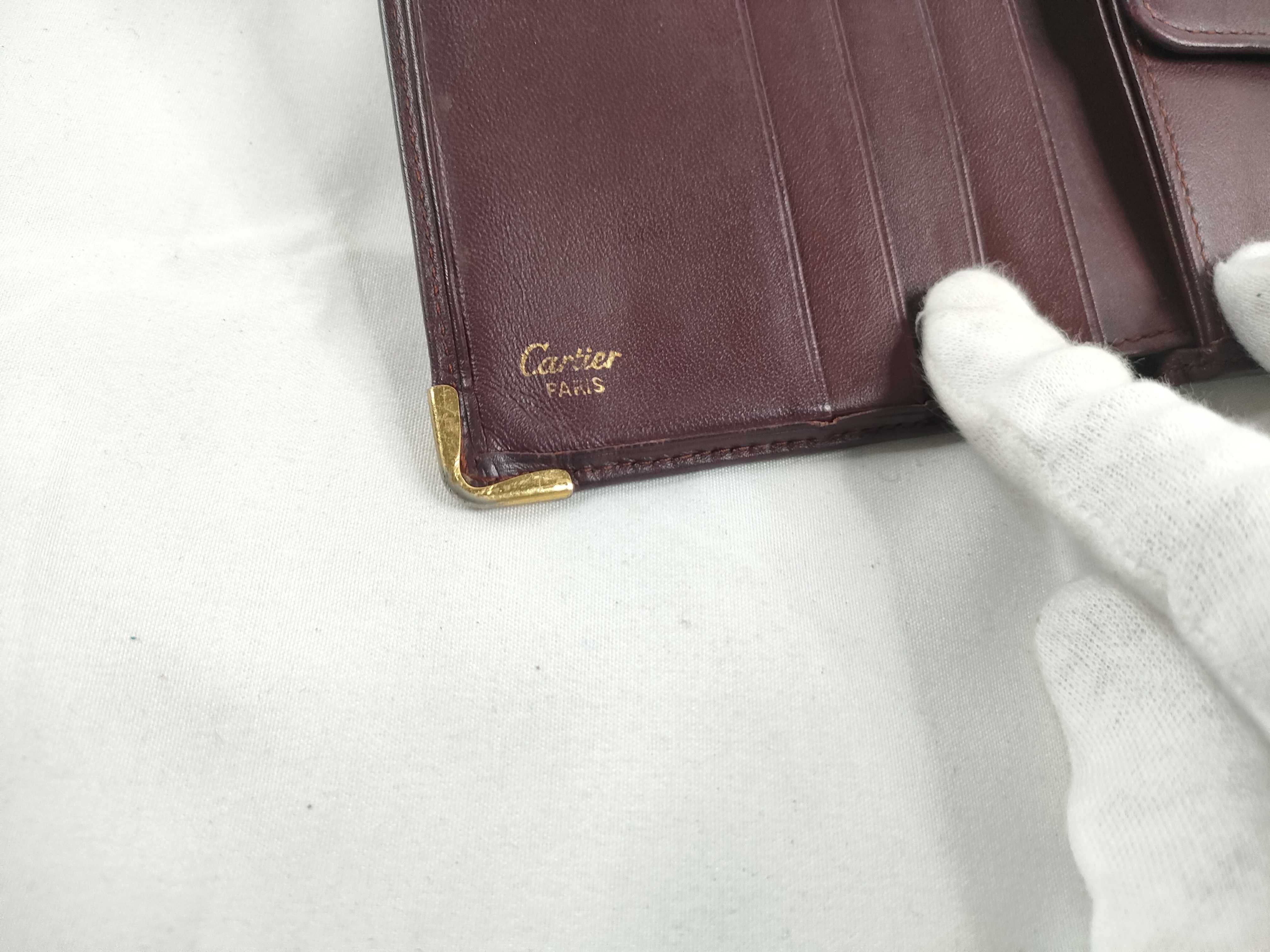 Must line wallet — view 9