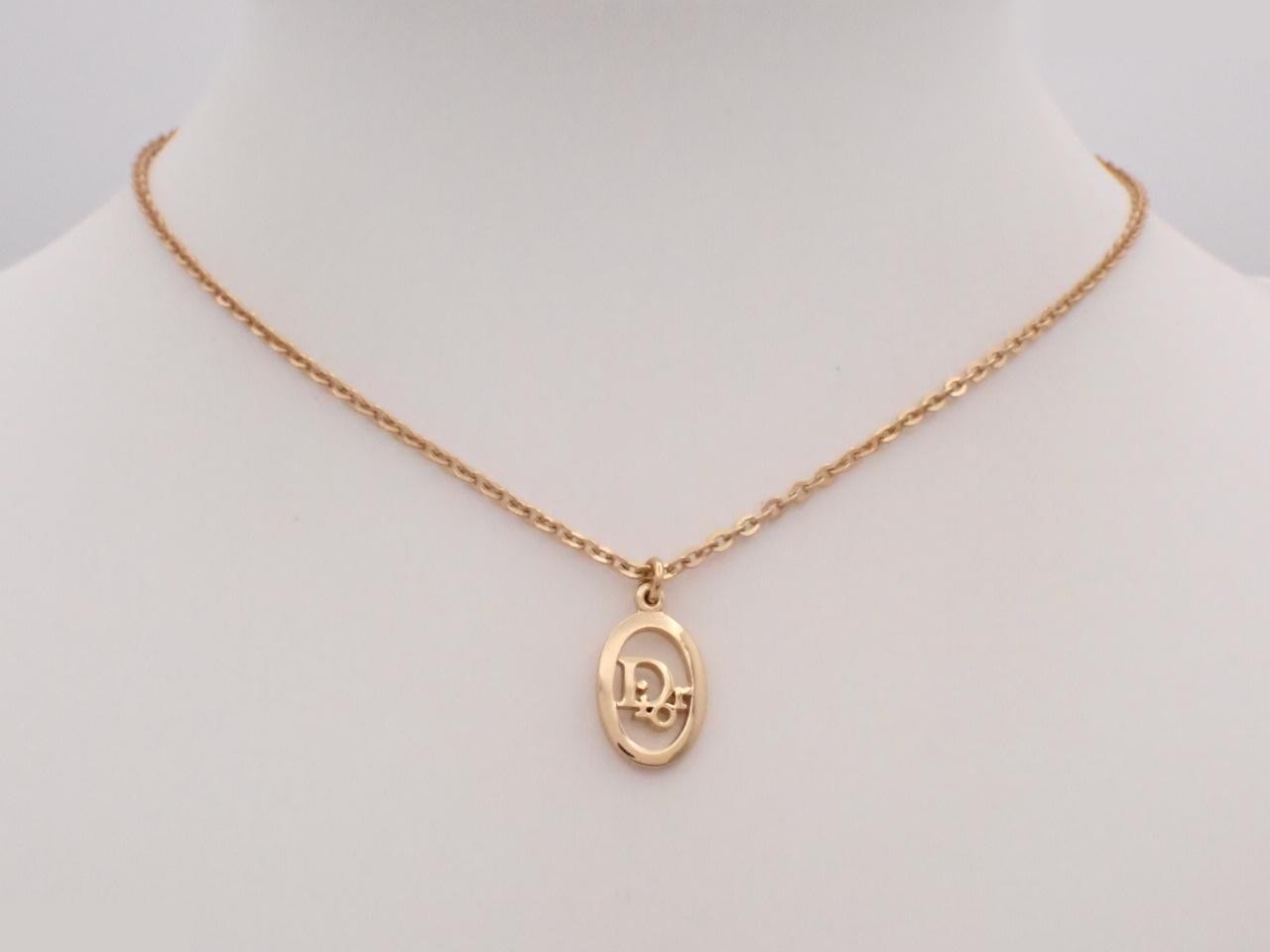 Logo oval necklace, chain approximately 38cm — view 3