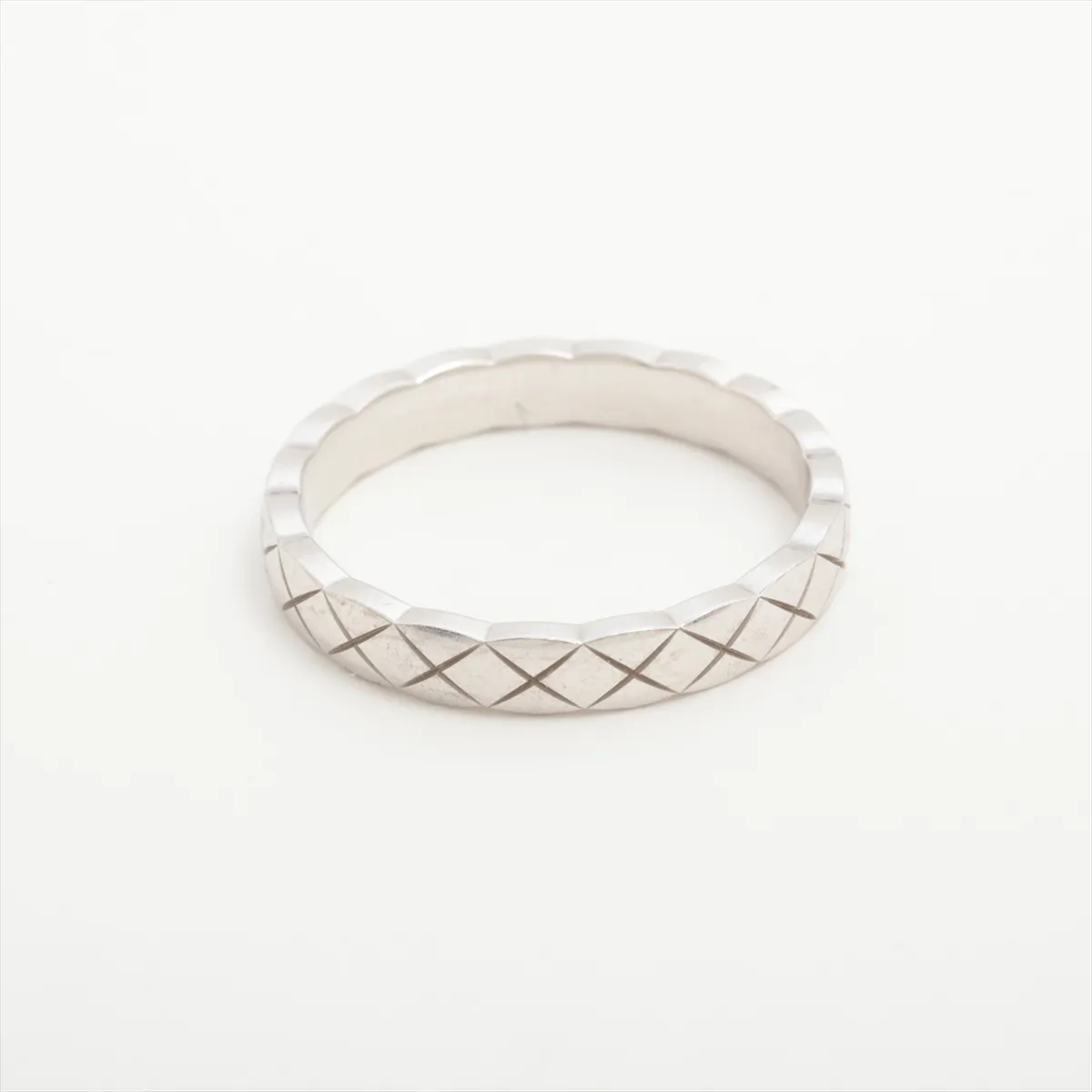 Coco Crush Ring 750 (WG) 4.3g Size 56 DE3715 J11793 — view 2