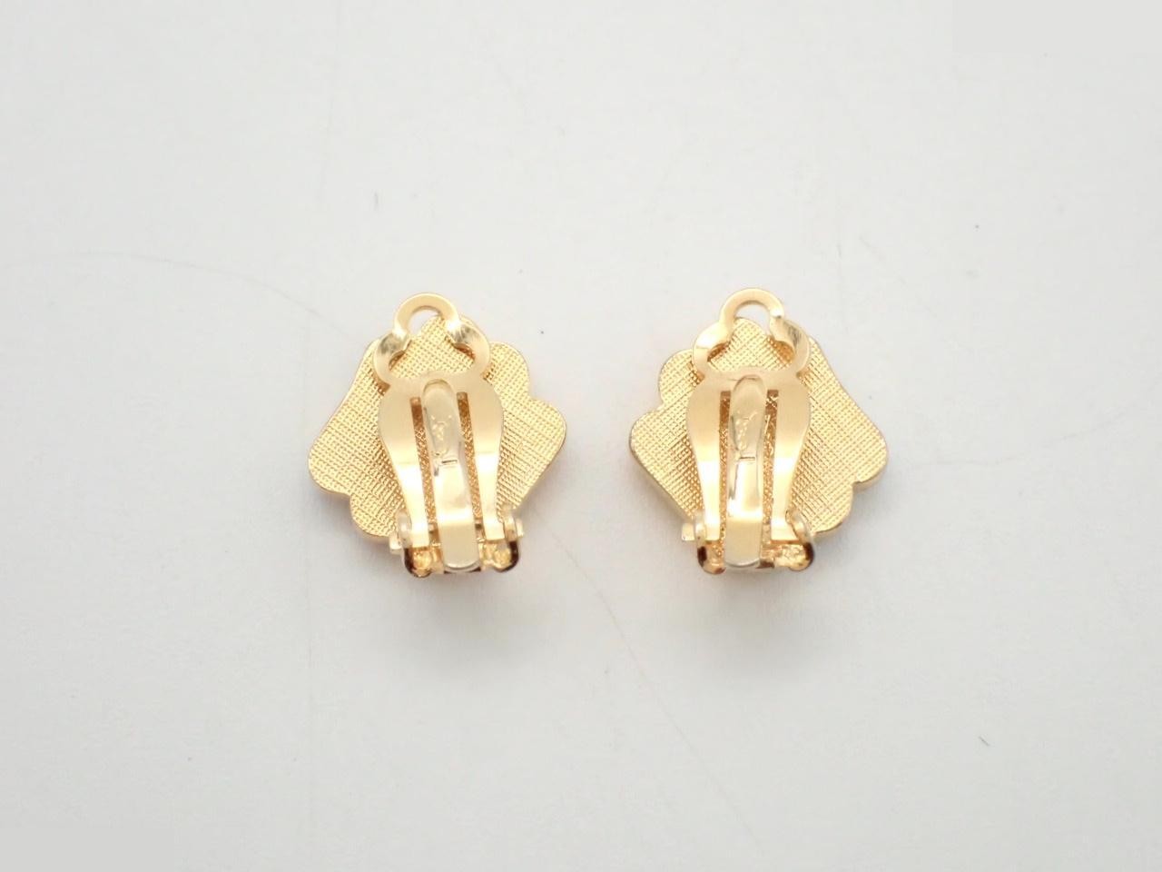 Other lines: Precious metals and earrings — view 2