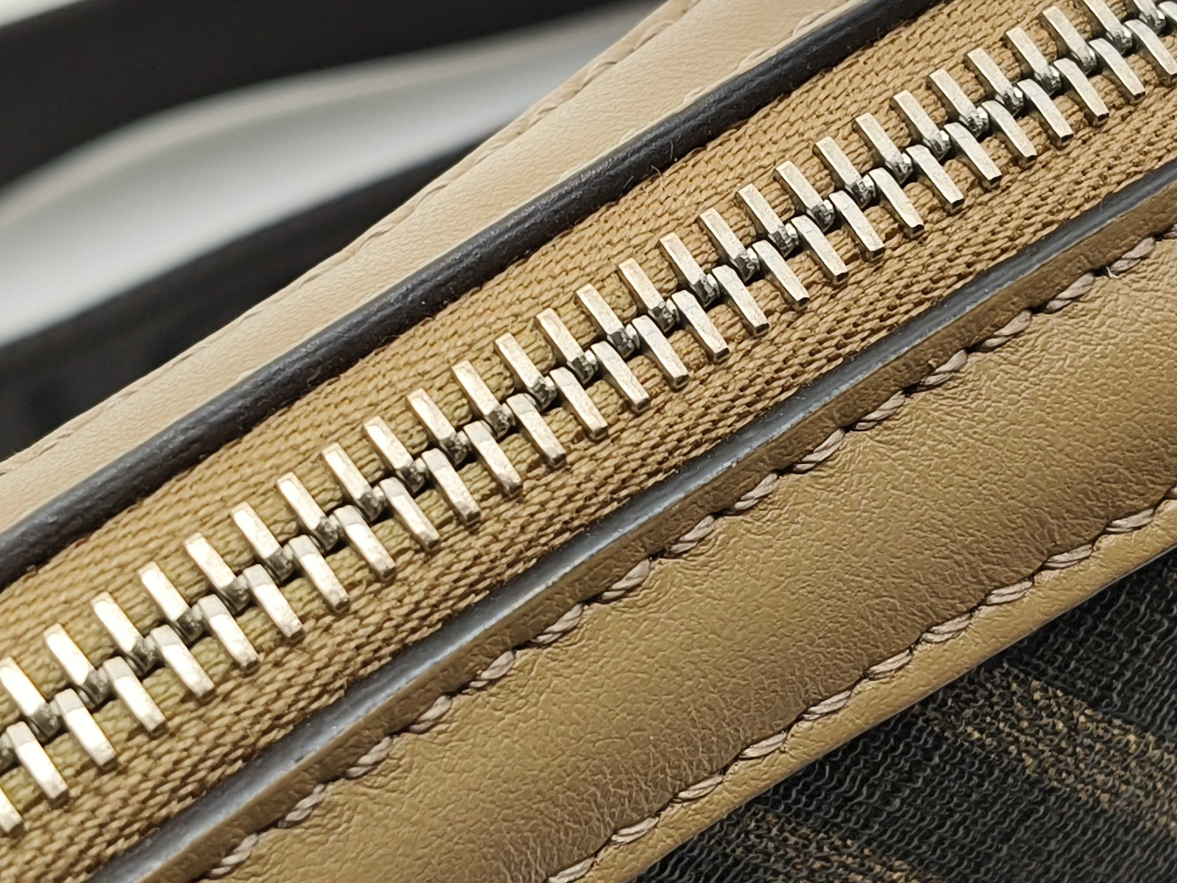 Diagonal Zucca Shoulder Bag — view 6